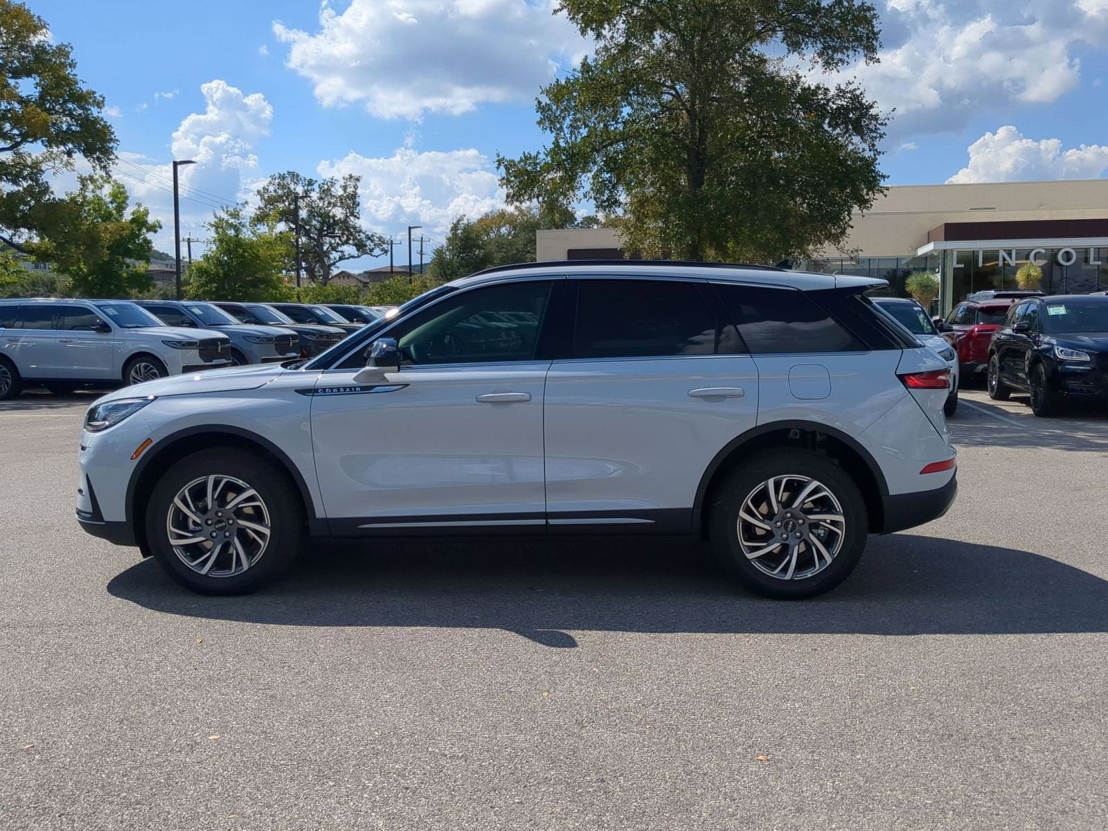 2026 Lincoln Corsair Premiere