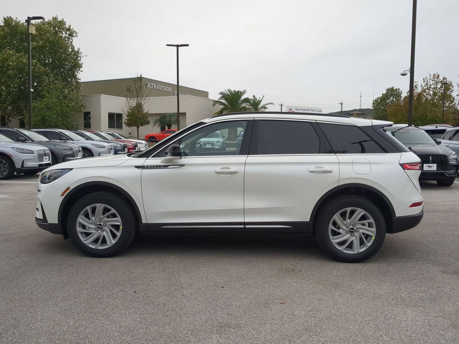 2026 Lincoln Corsair Premiere