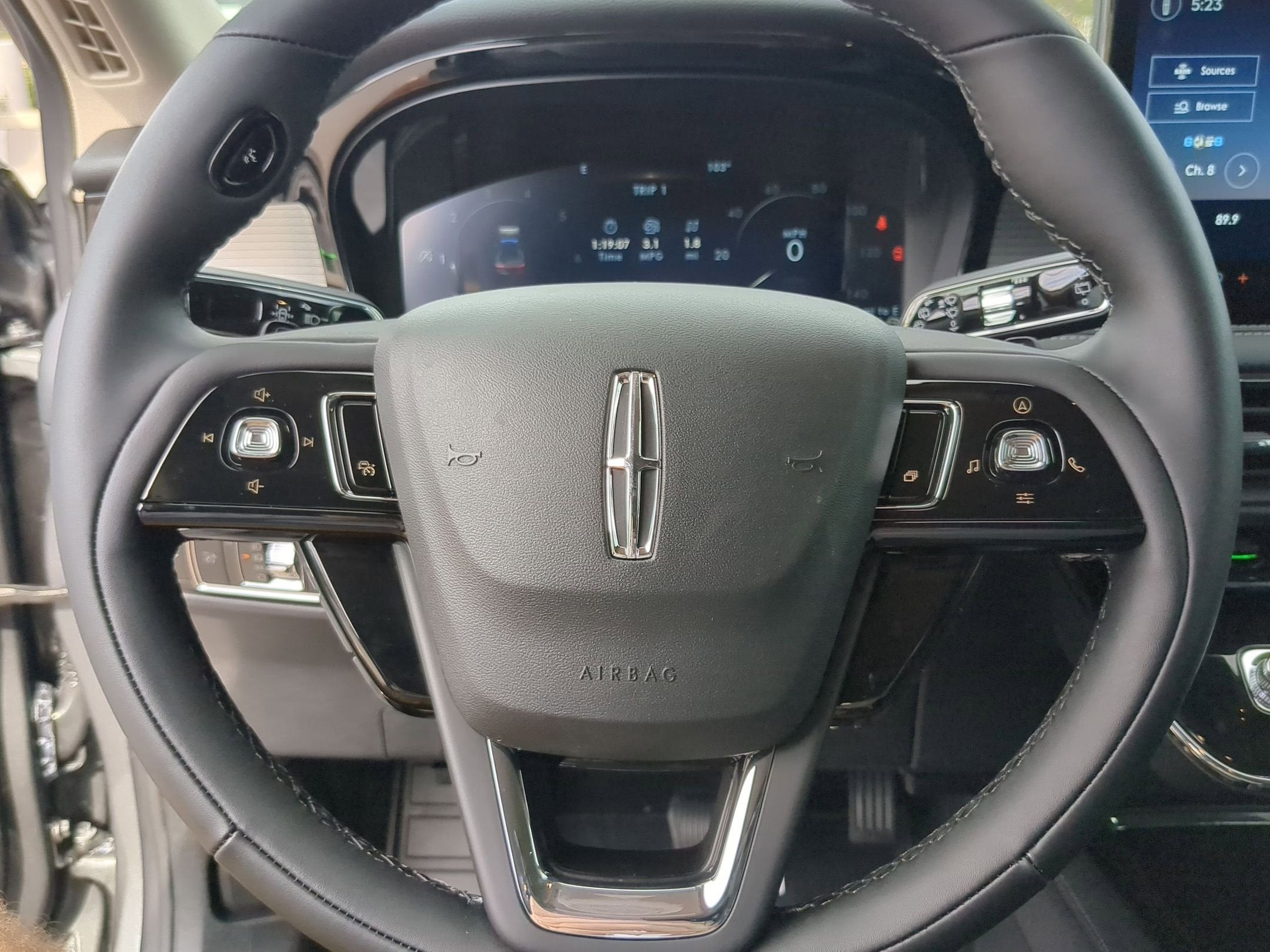 2025 Lincoln Corsair Premiere