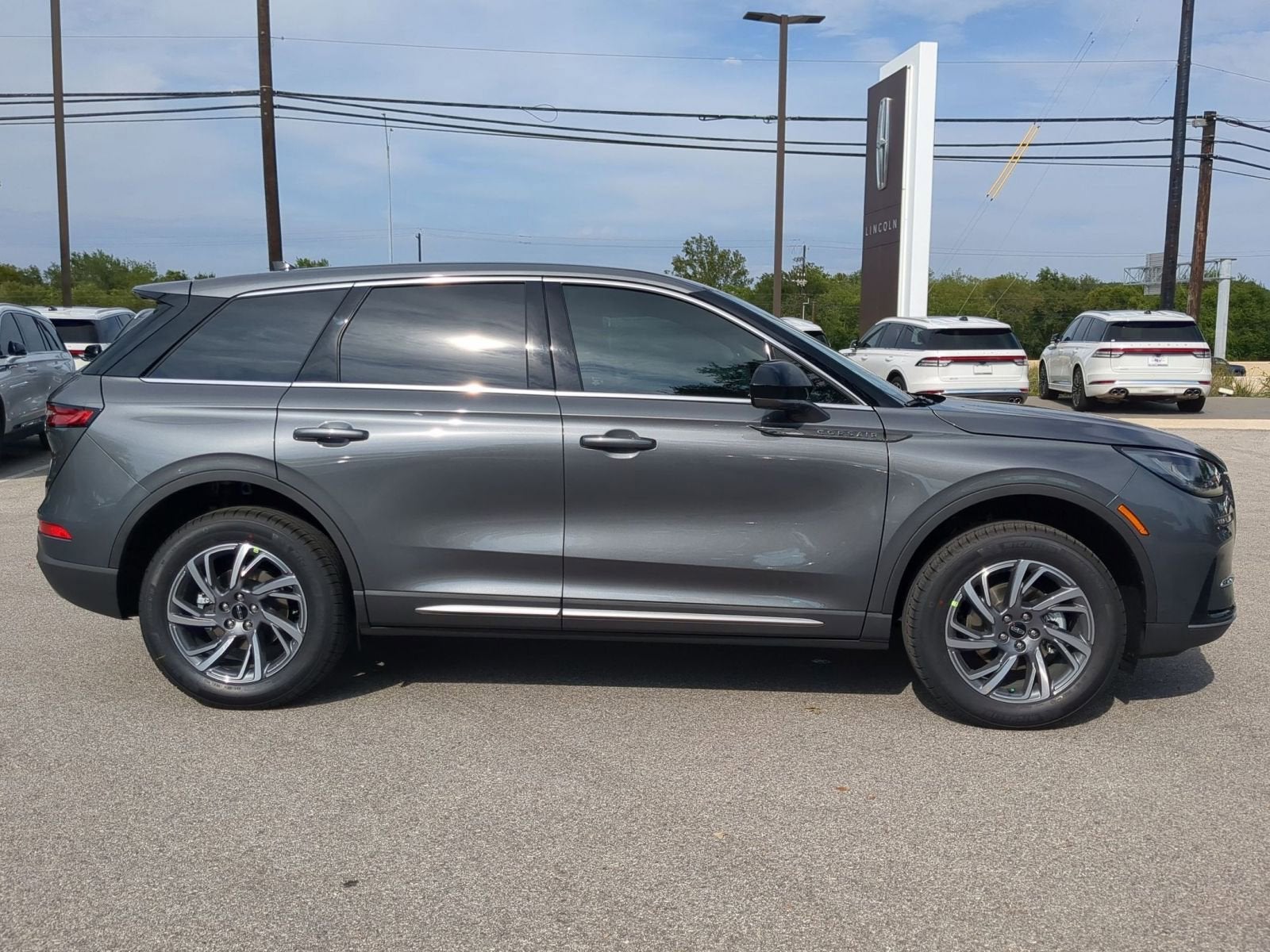 2025 Lincoln Corsair Premiere