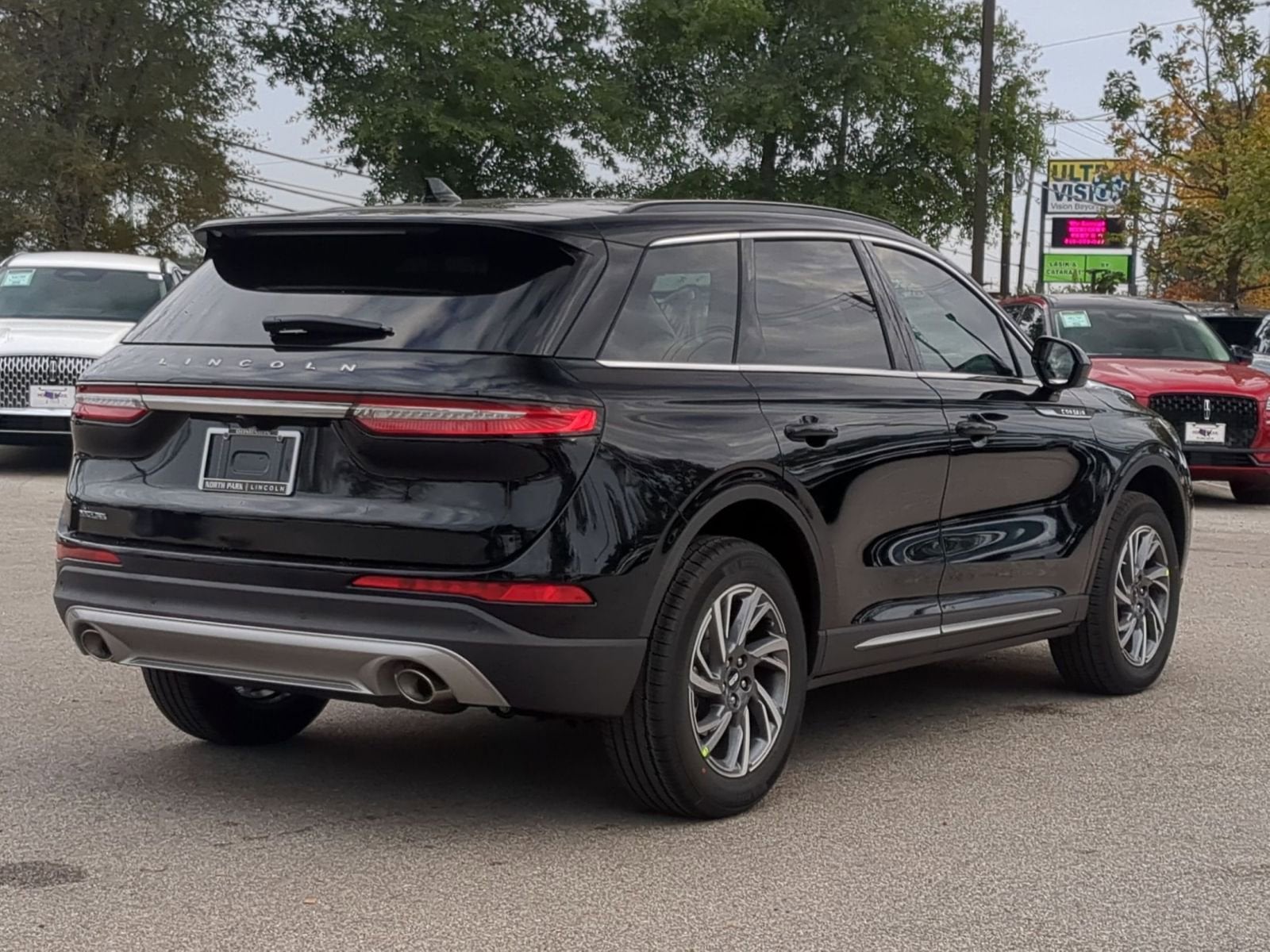 2026 Lincoln Corsair Premiere