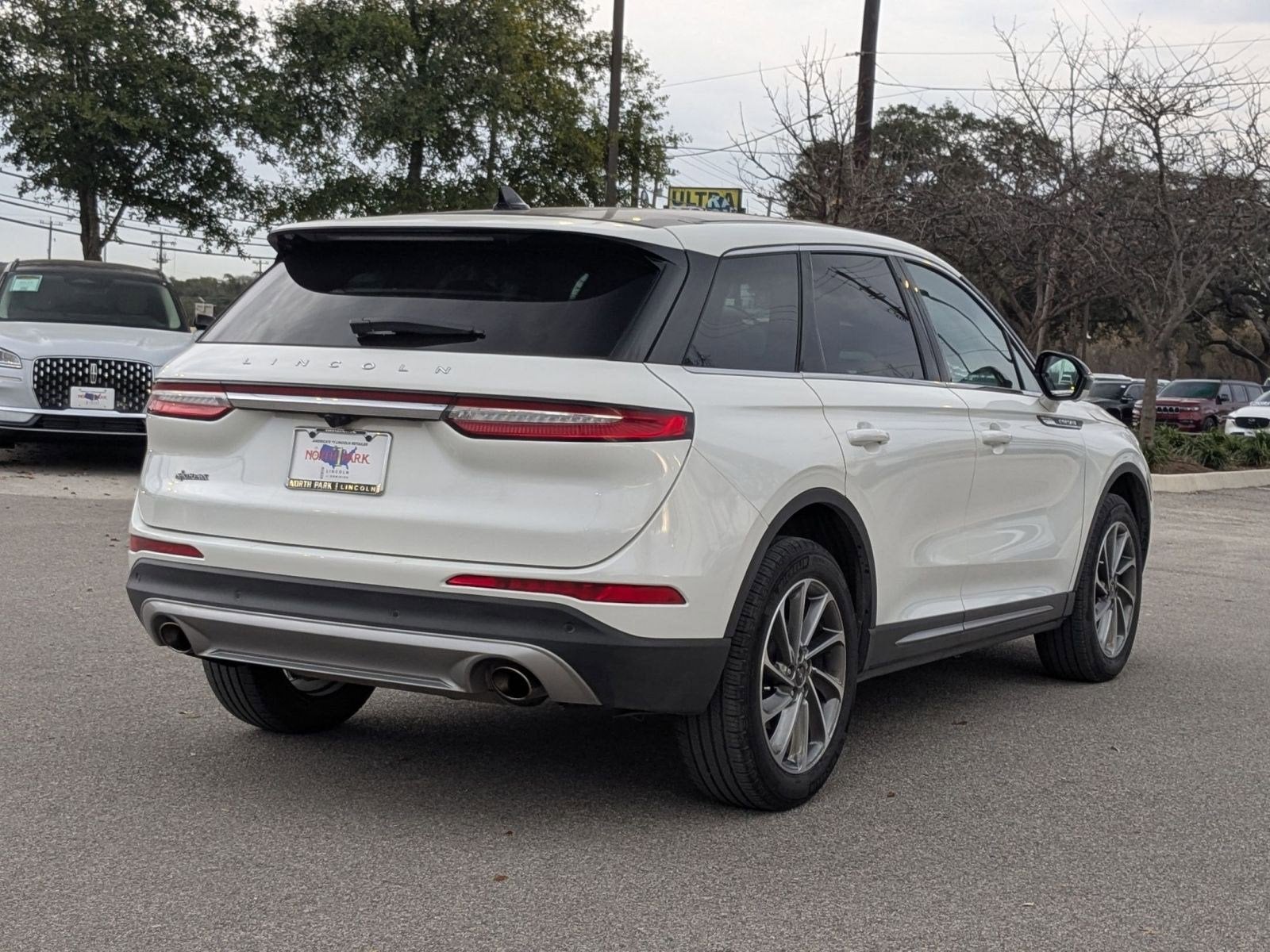 2023 Lincoln Corsair Standard