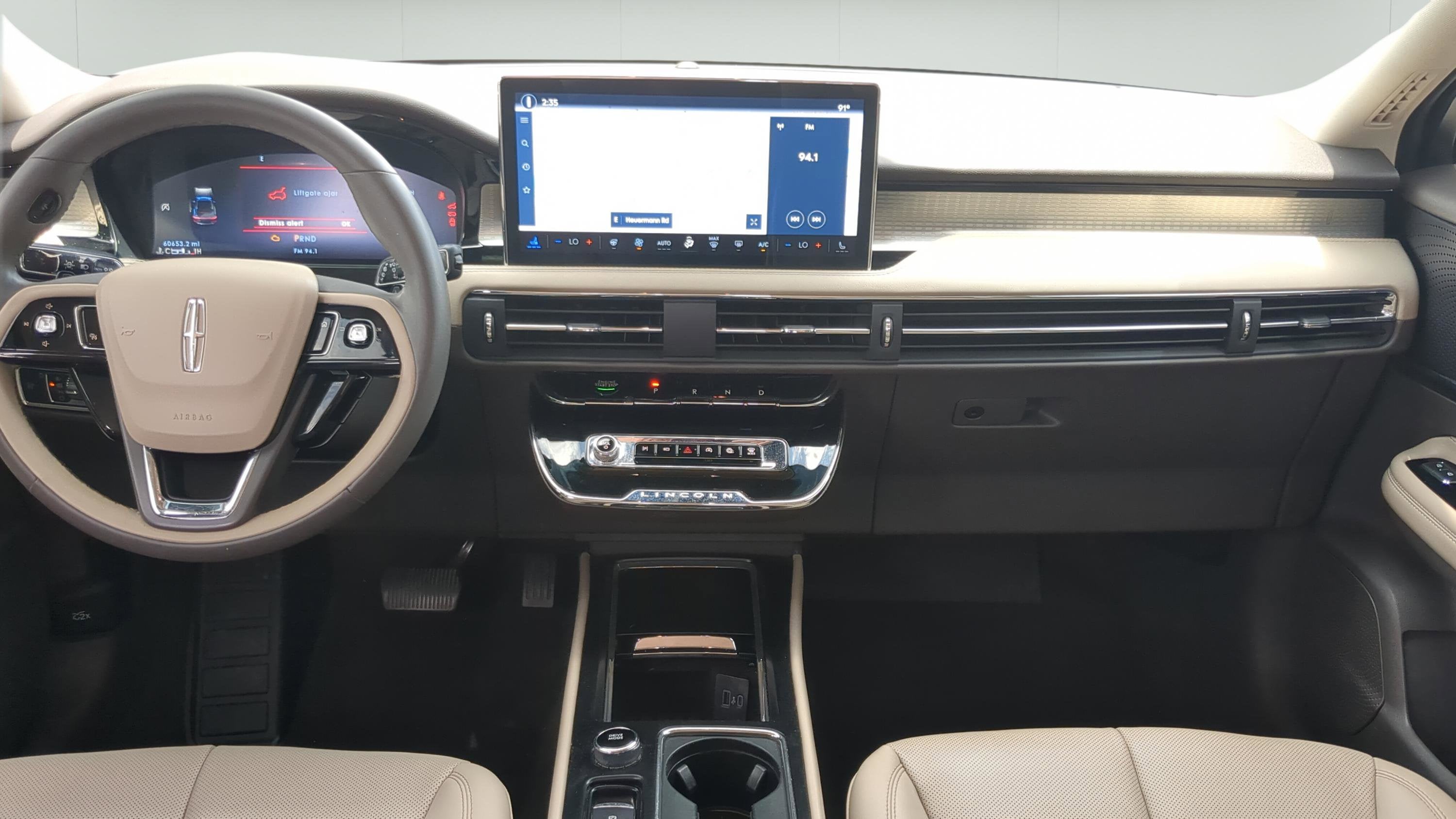 2023 Lincoln Corsair Standard