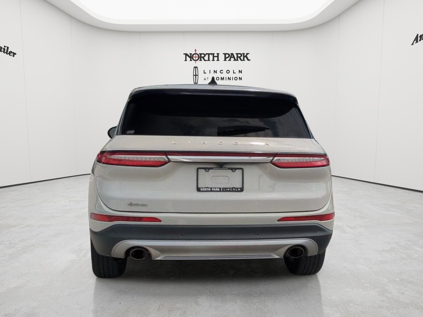 2023 Lincoln Corsair Standard
