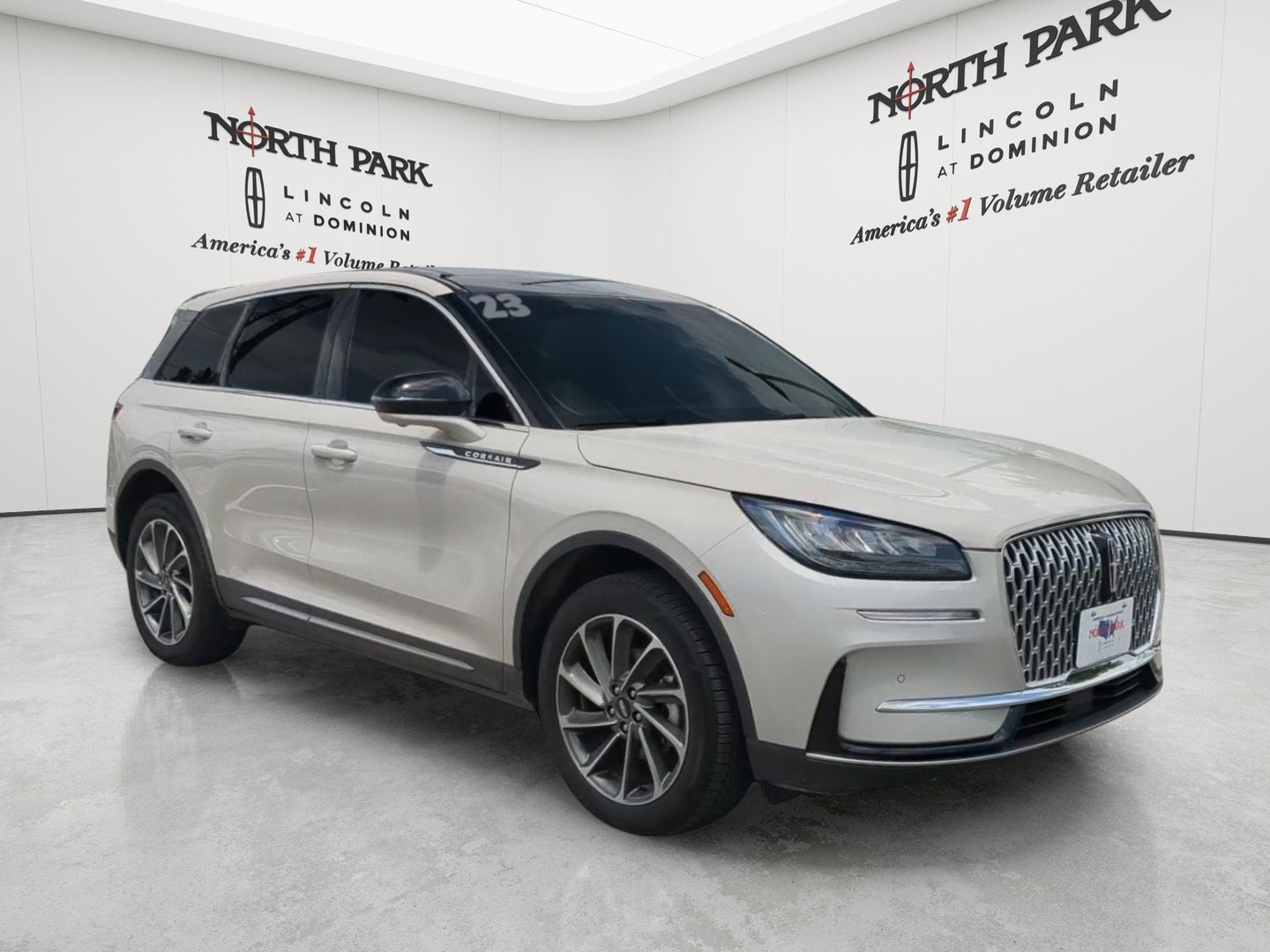 2023 Lincoln Corsair Standard