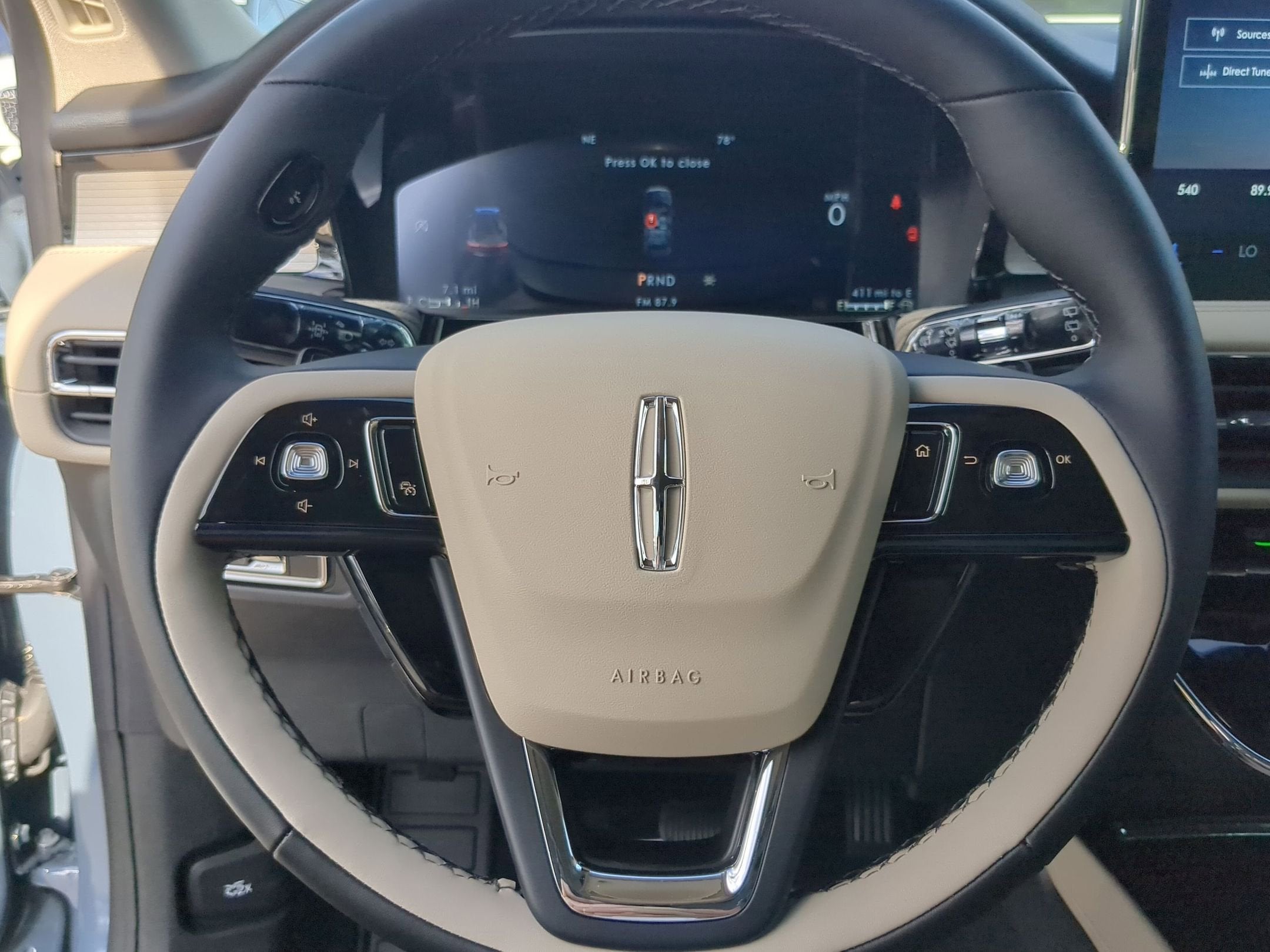 2025 Lincoln Corsair Premiere