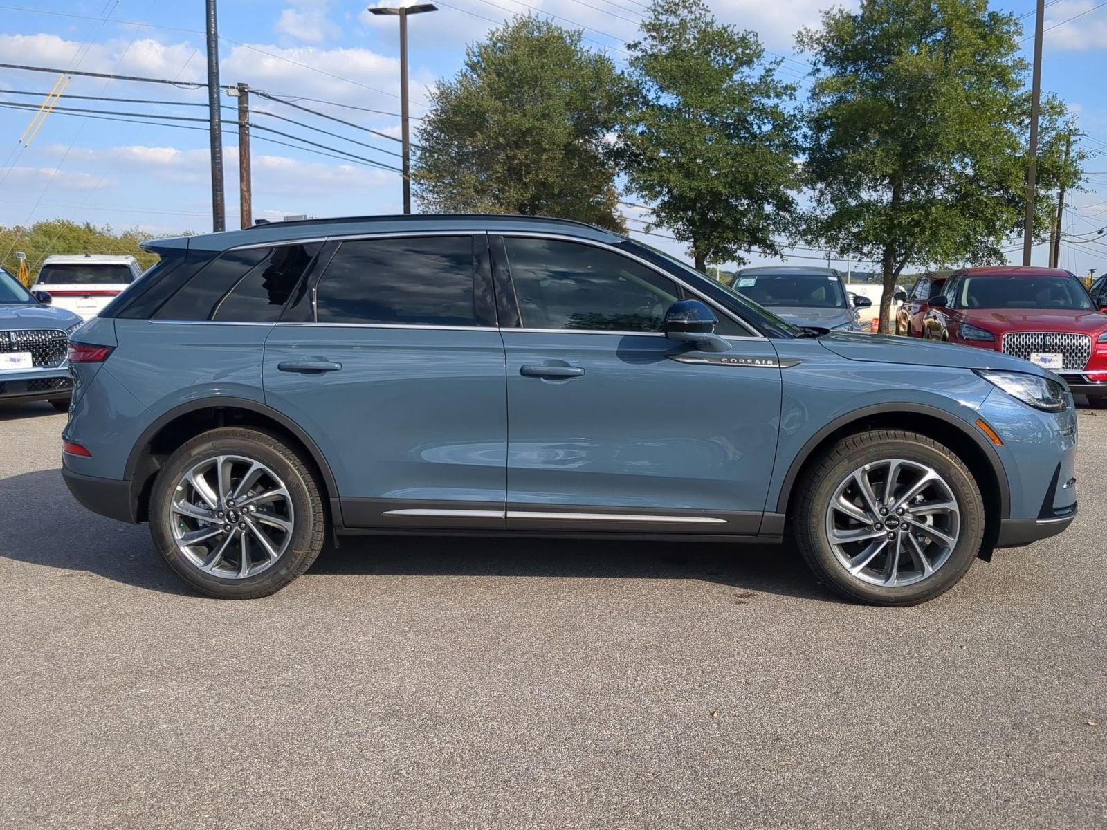 2025 Lincoln Corsair Premiere