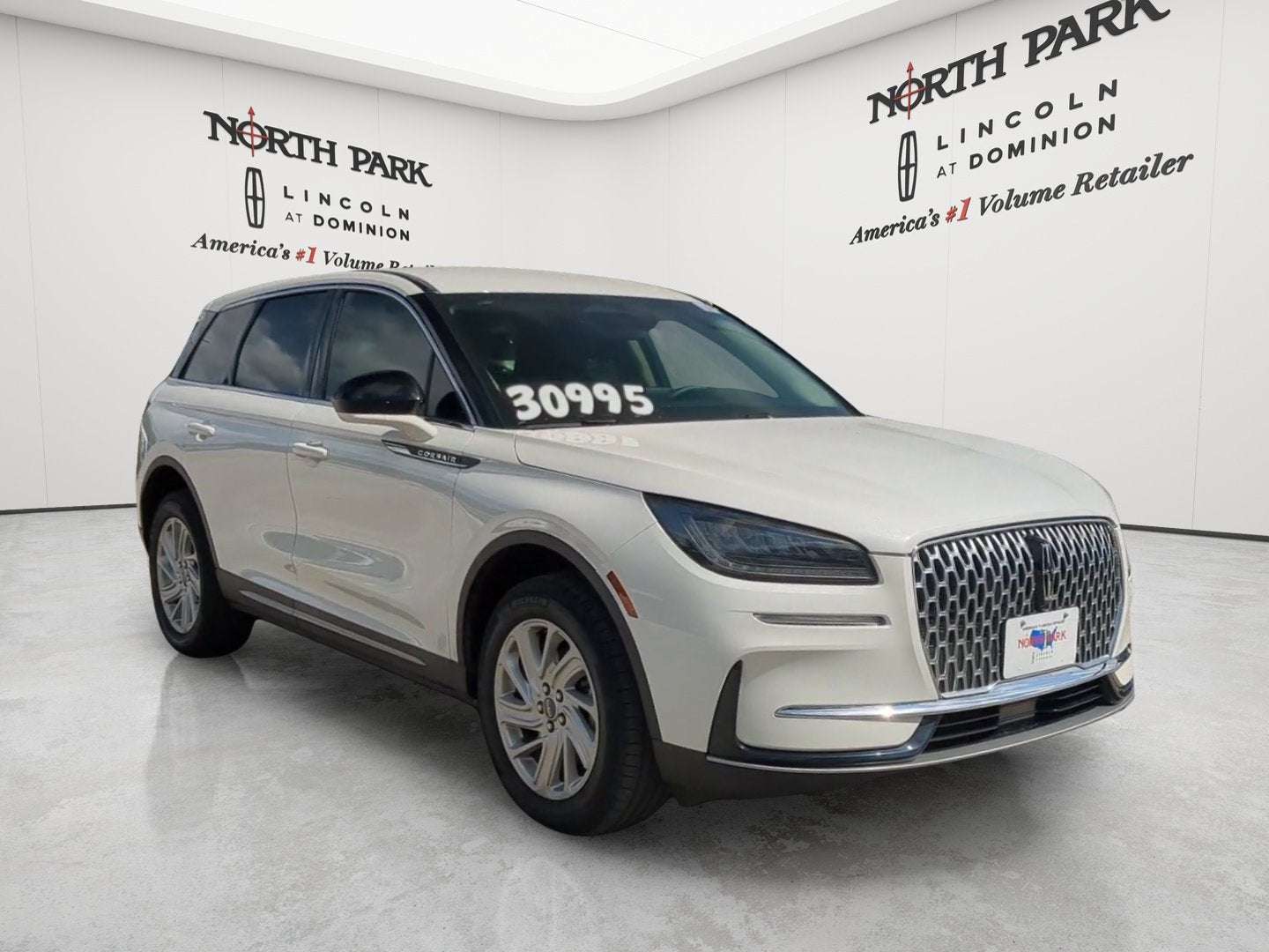 2023 Lincoln Corsair Standard