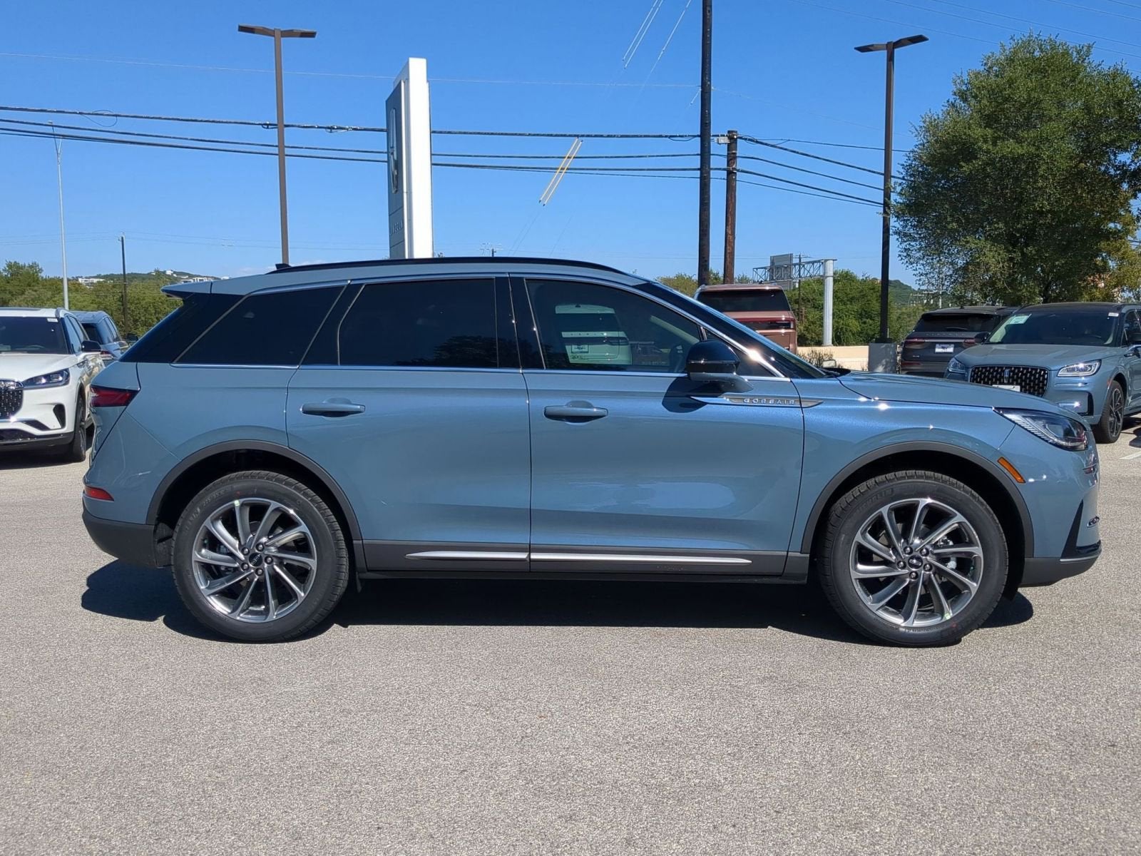 2026 Lincoln Corsair Premiere