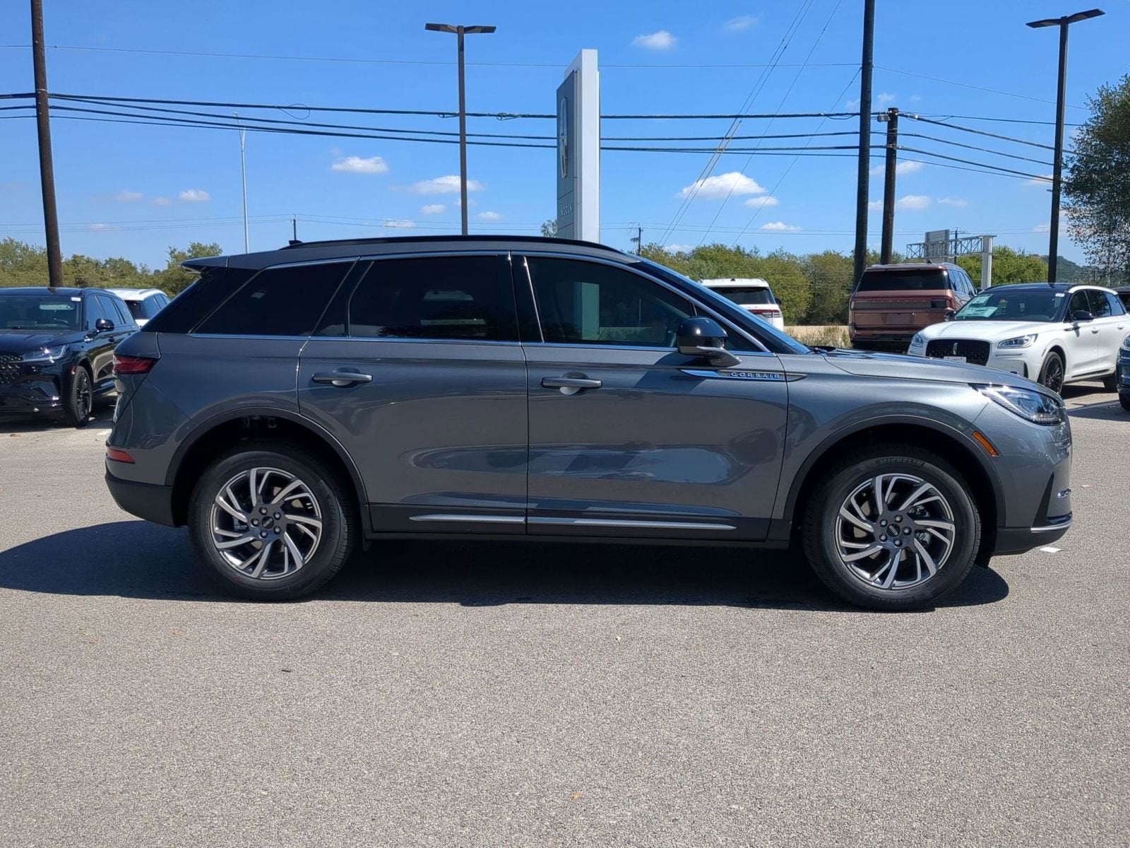 2026 Lincoln Corsair Premiere