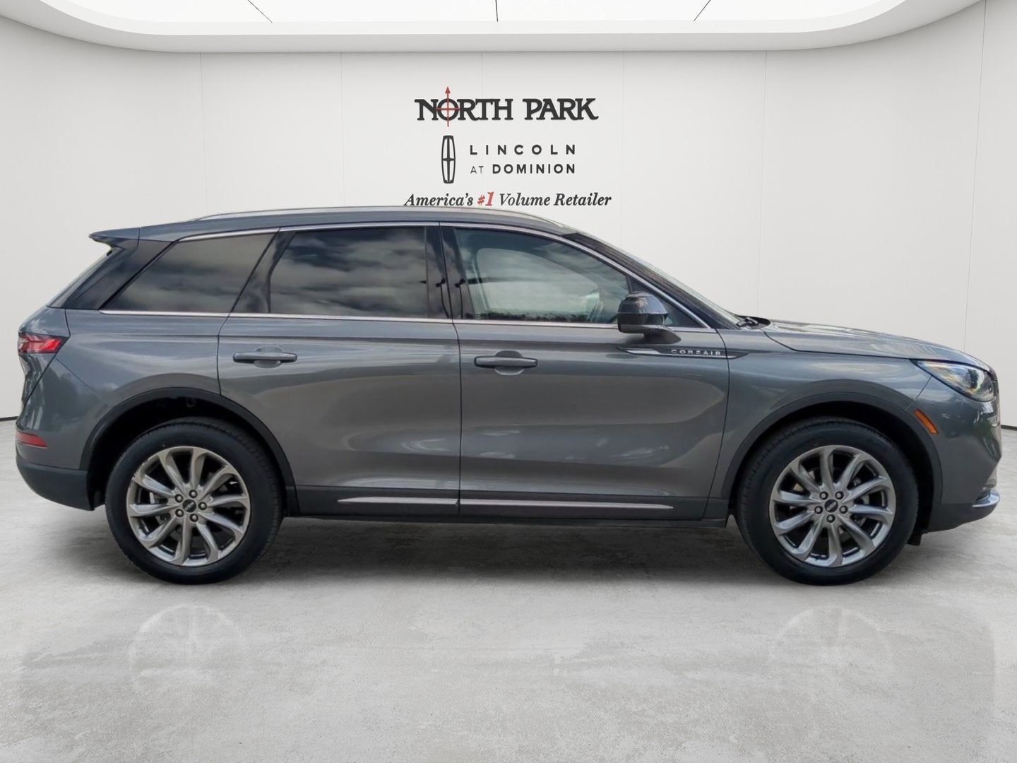 2022 Lincoln Corsair Standard