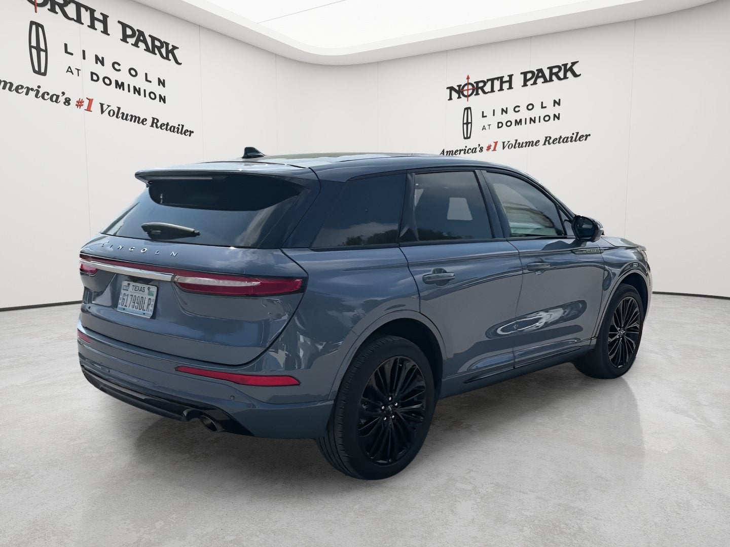 2023 Lincoln Corsair Standard