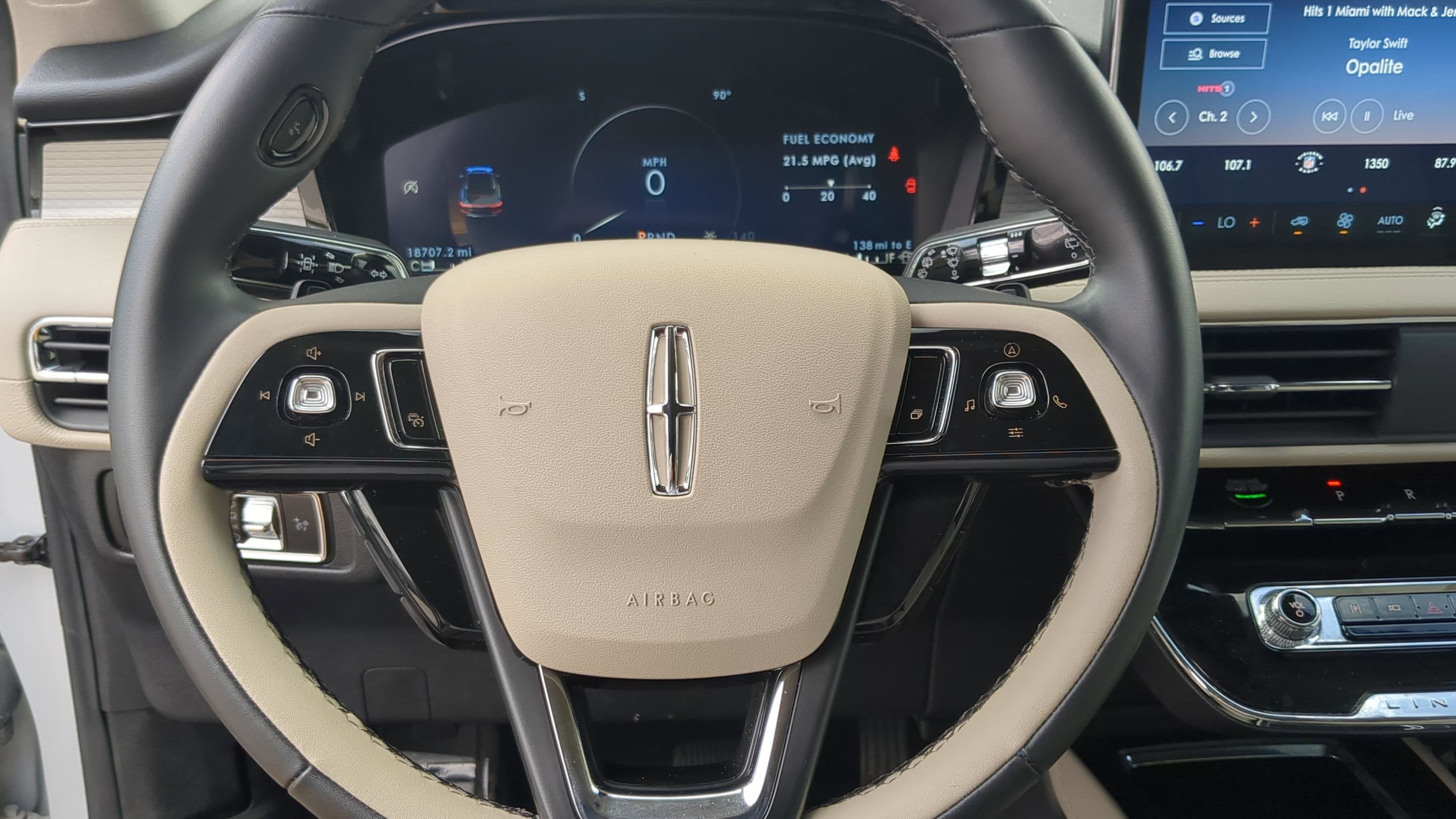 2025 Lincoln Corsair Premiere