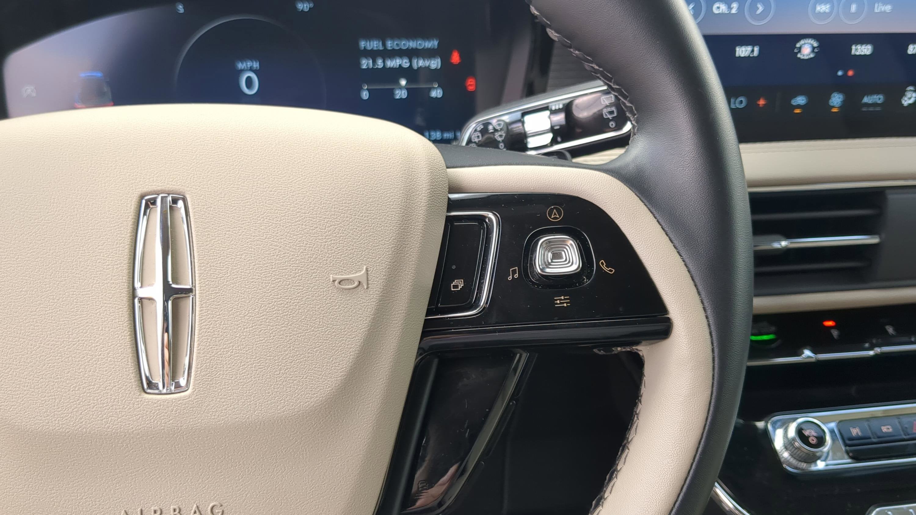 2025 Lincoln Corsair Premiere