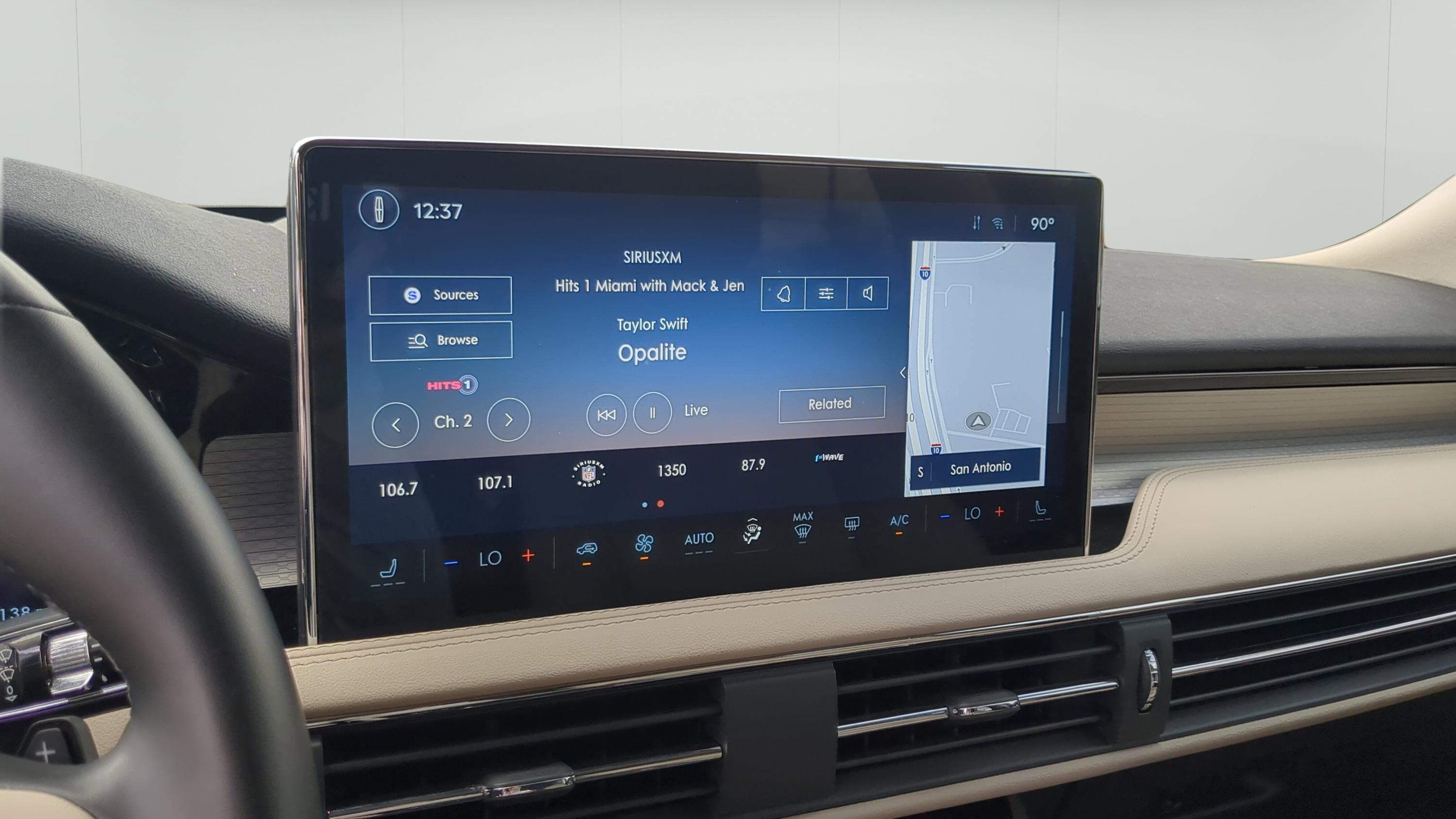 2025 Lincoln Corsair Premiere