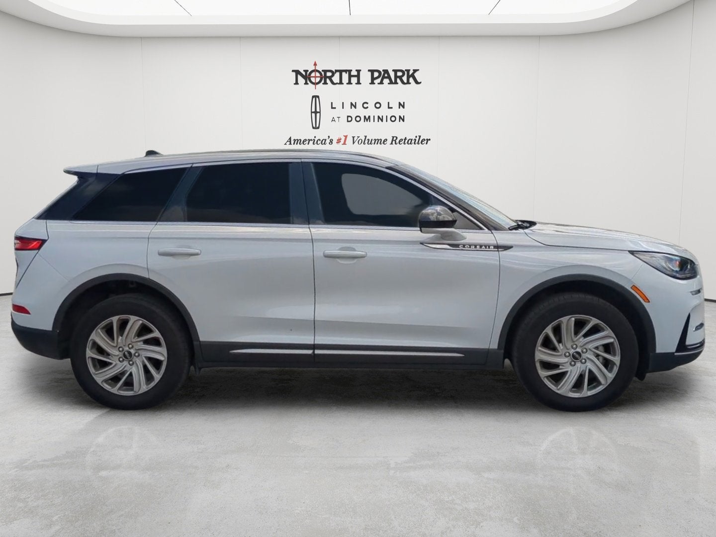 2025 Lincoln Corsair Premiere