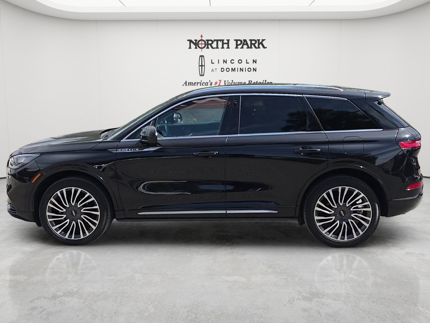 2022 Lincoln Corsair Standard