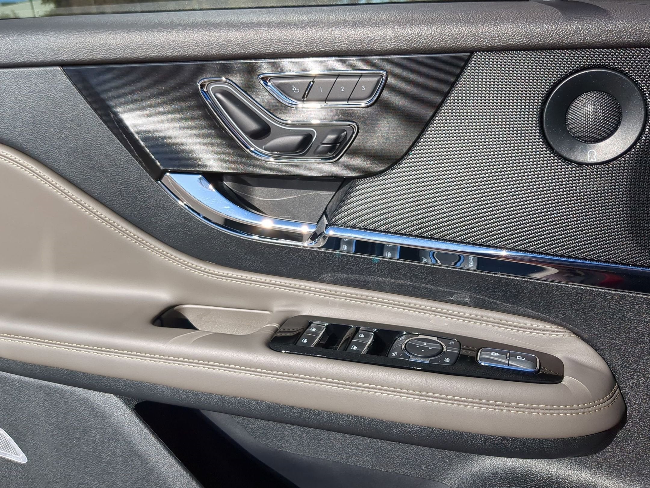 2025 Lincoln Corsair Reserve