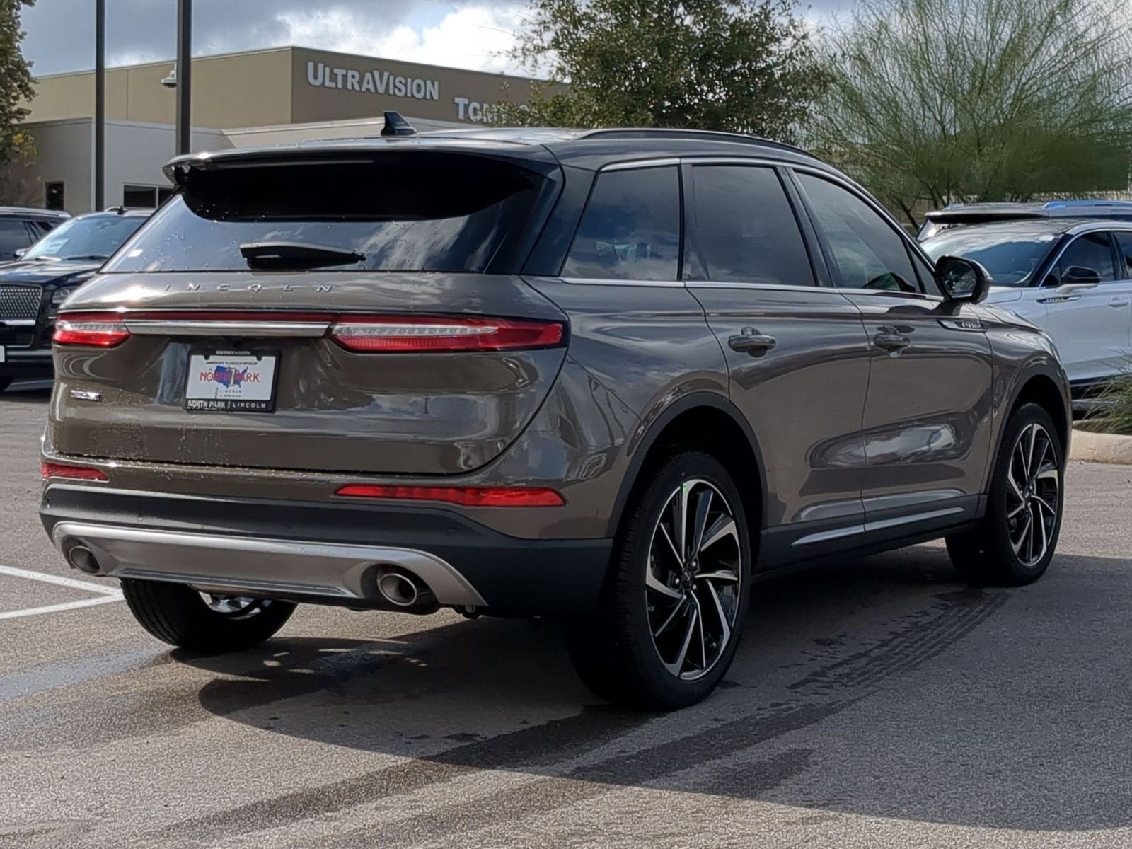 2025 Lincoln Corsair Reserve