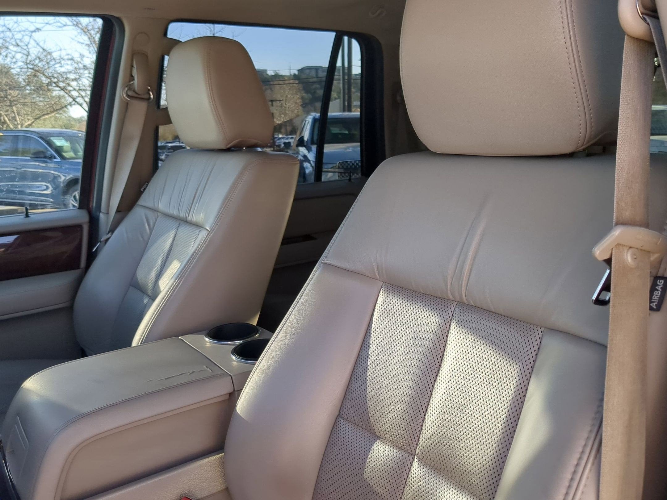 2014 Lincoln Navigator Base