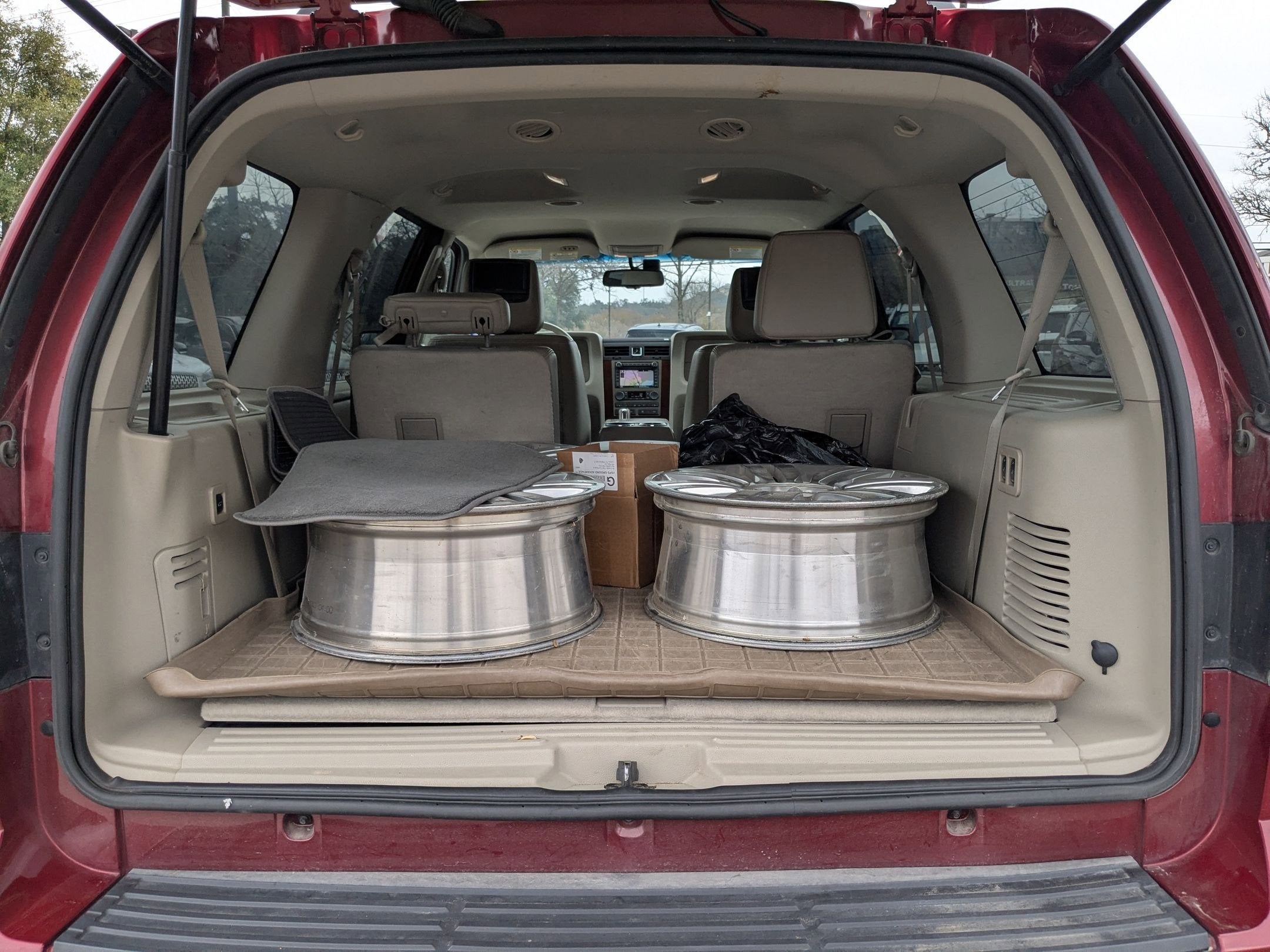 2014 Lincoln Navigator Base