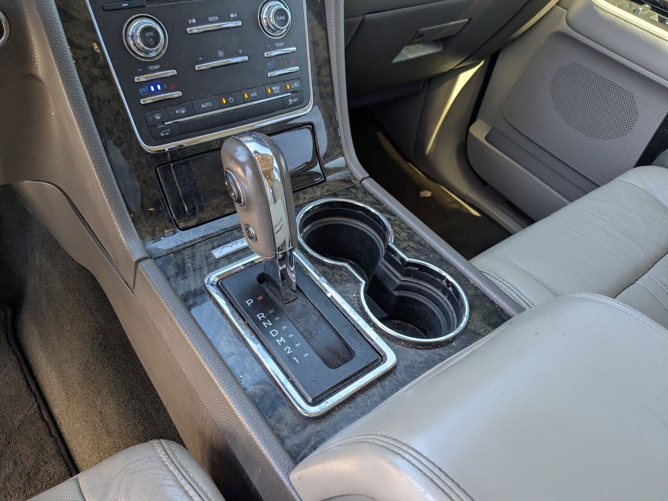 2016 Lincoln Navigator Select