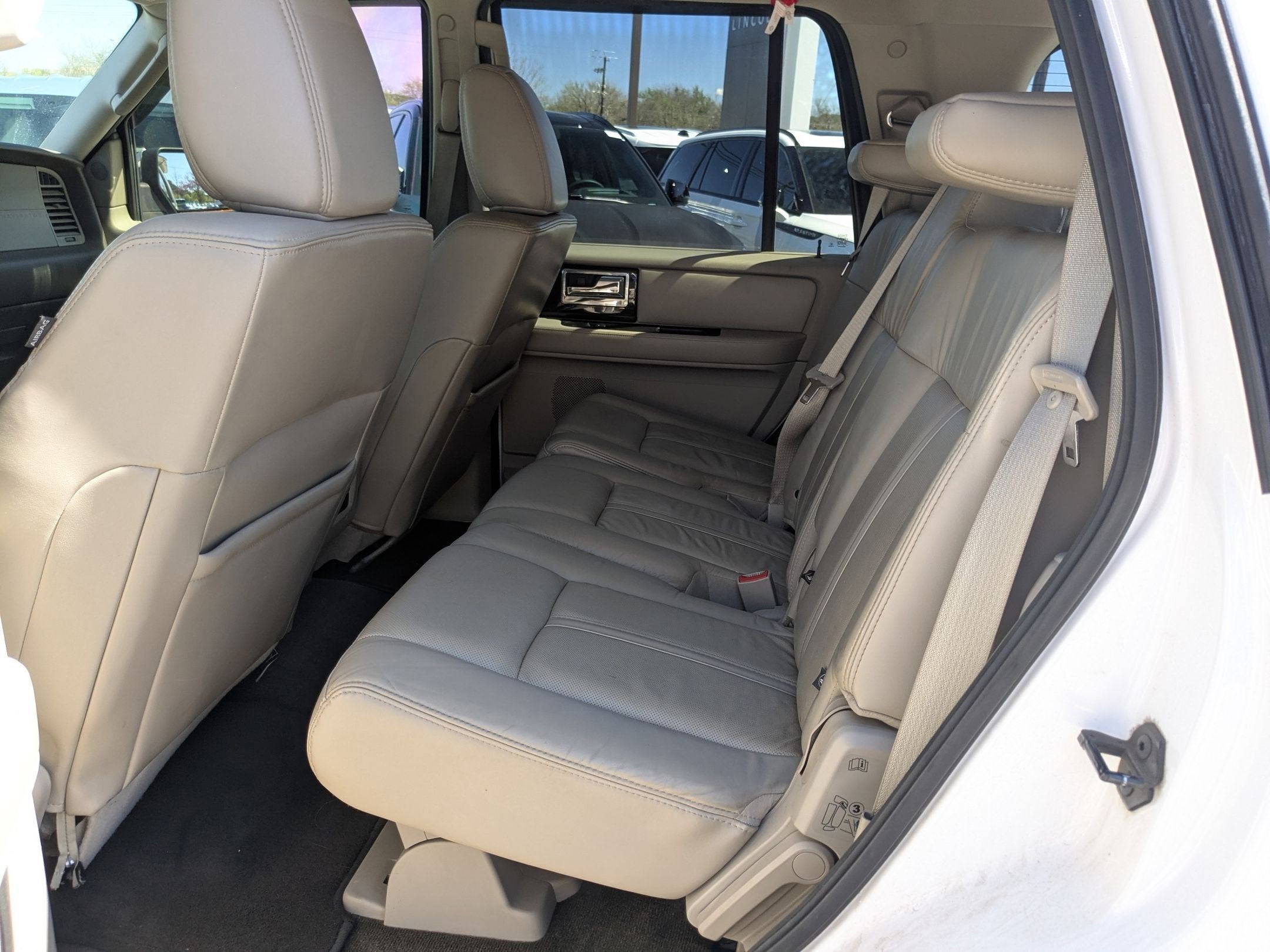 2016 Lincoln Navigator Select