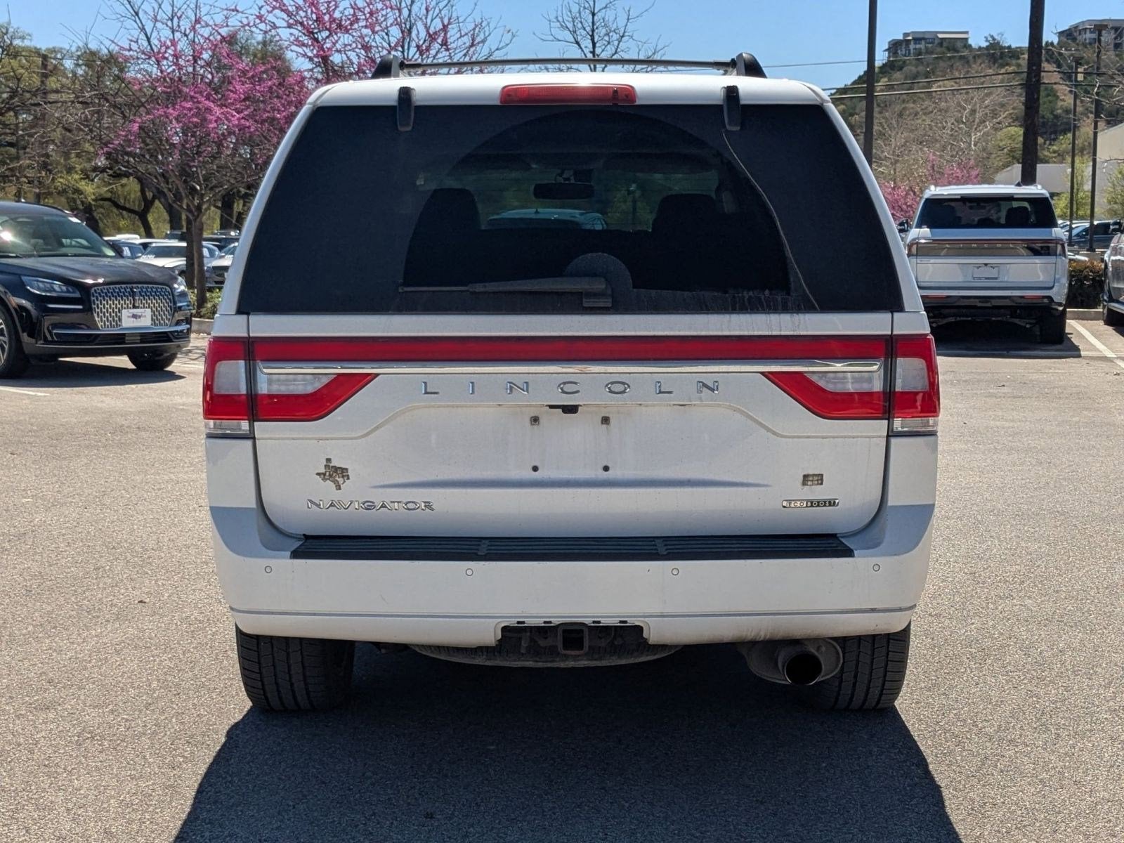 2016 Lincoln Navigator Select