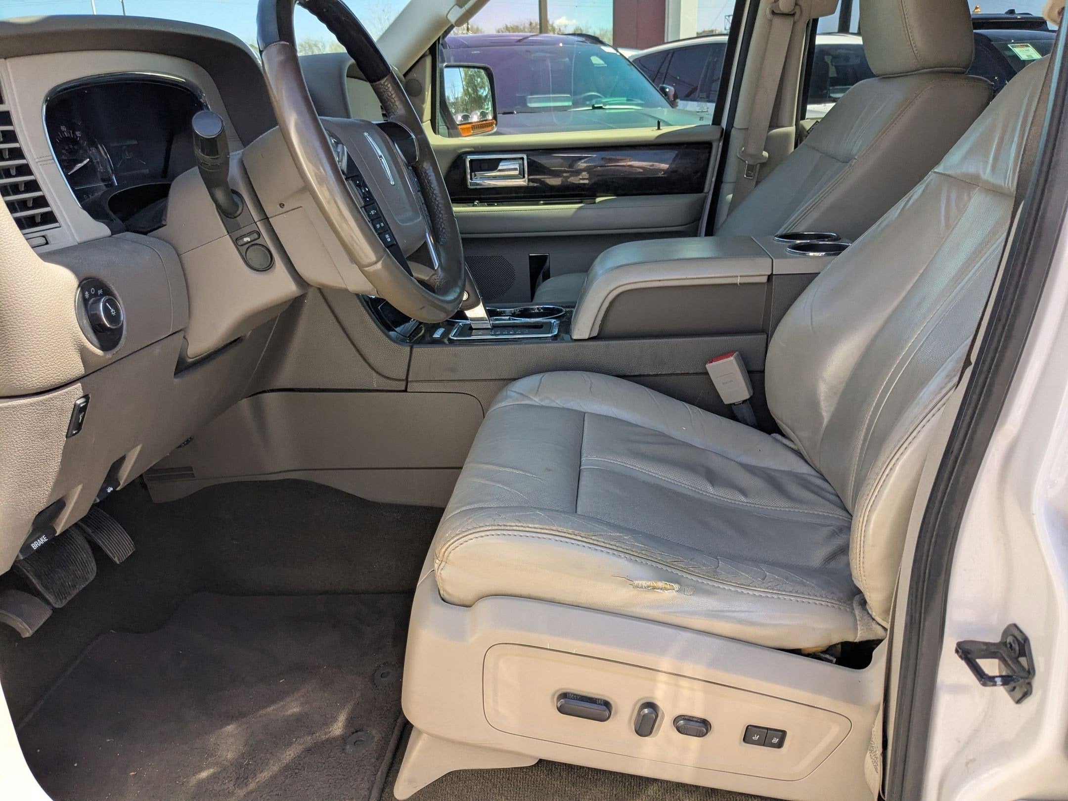 2016 Lincoln Navigator Select