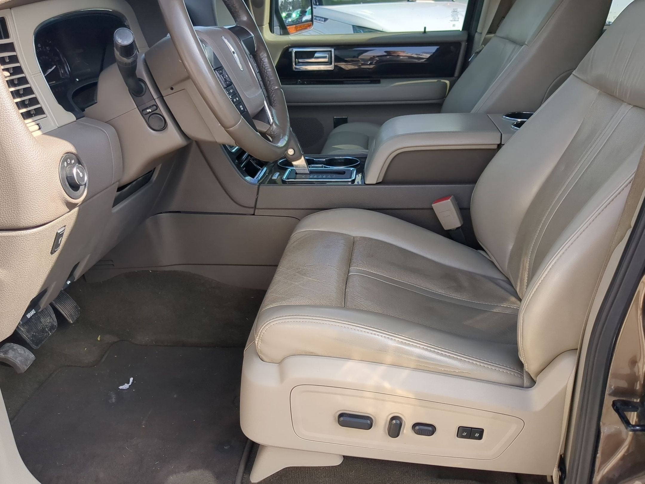 2017 Lincoln Navigator Select