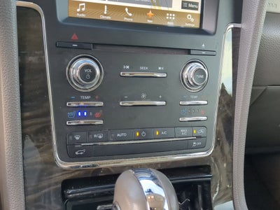 2017 Lincoln Navigator Select