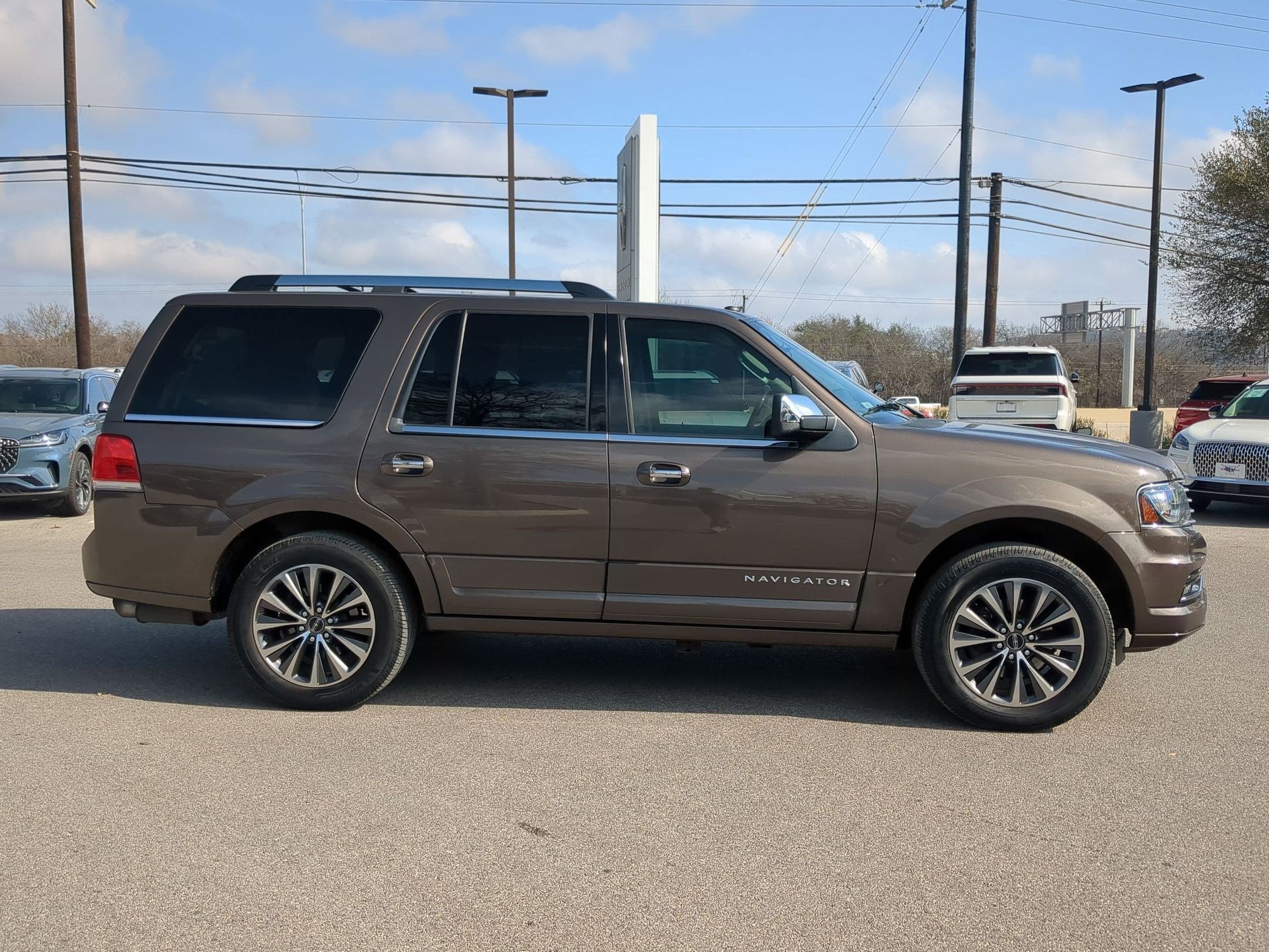 2017 Lincoln Navigator Select