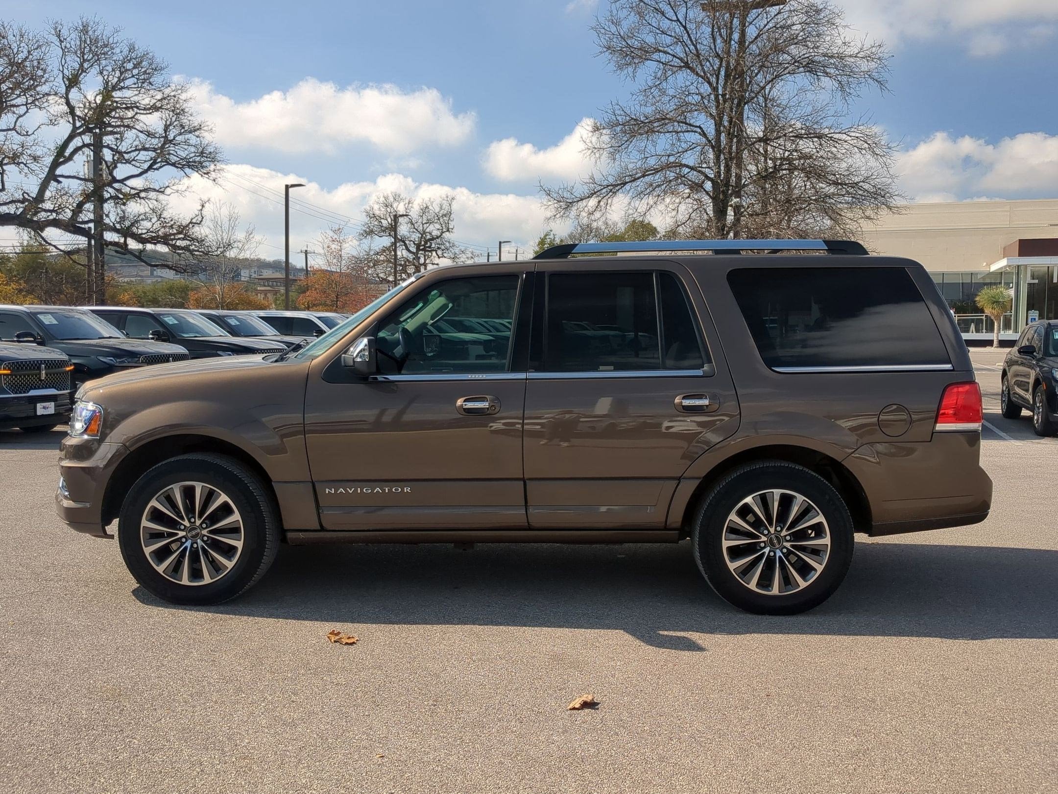 2017 Lincoln Navigator Select