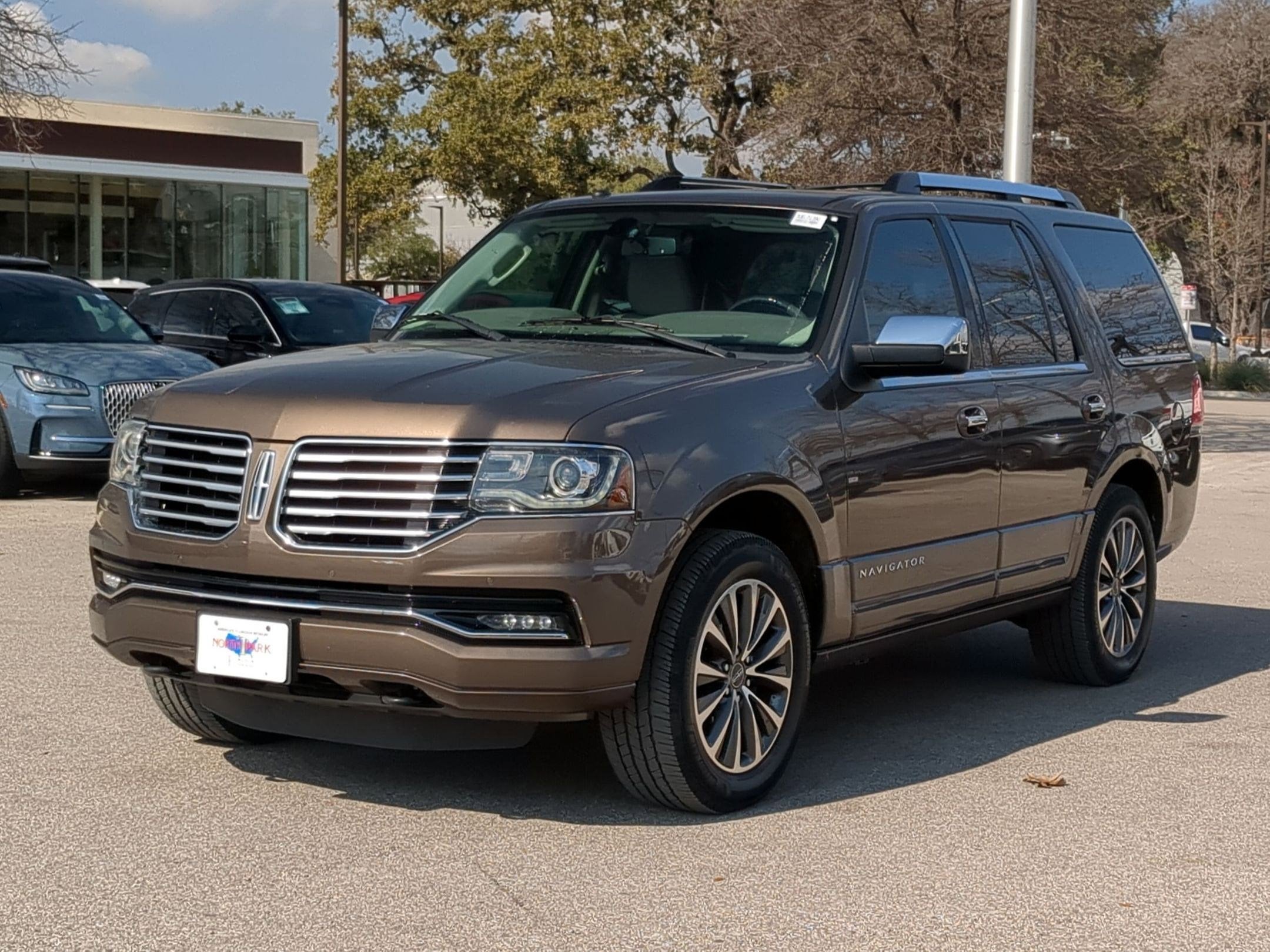 2017 Lincoln Navigator Select