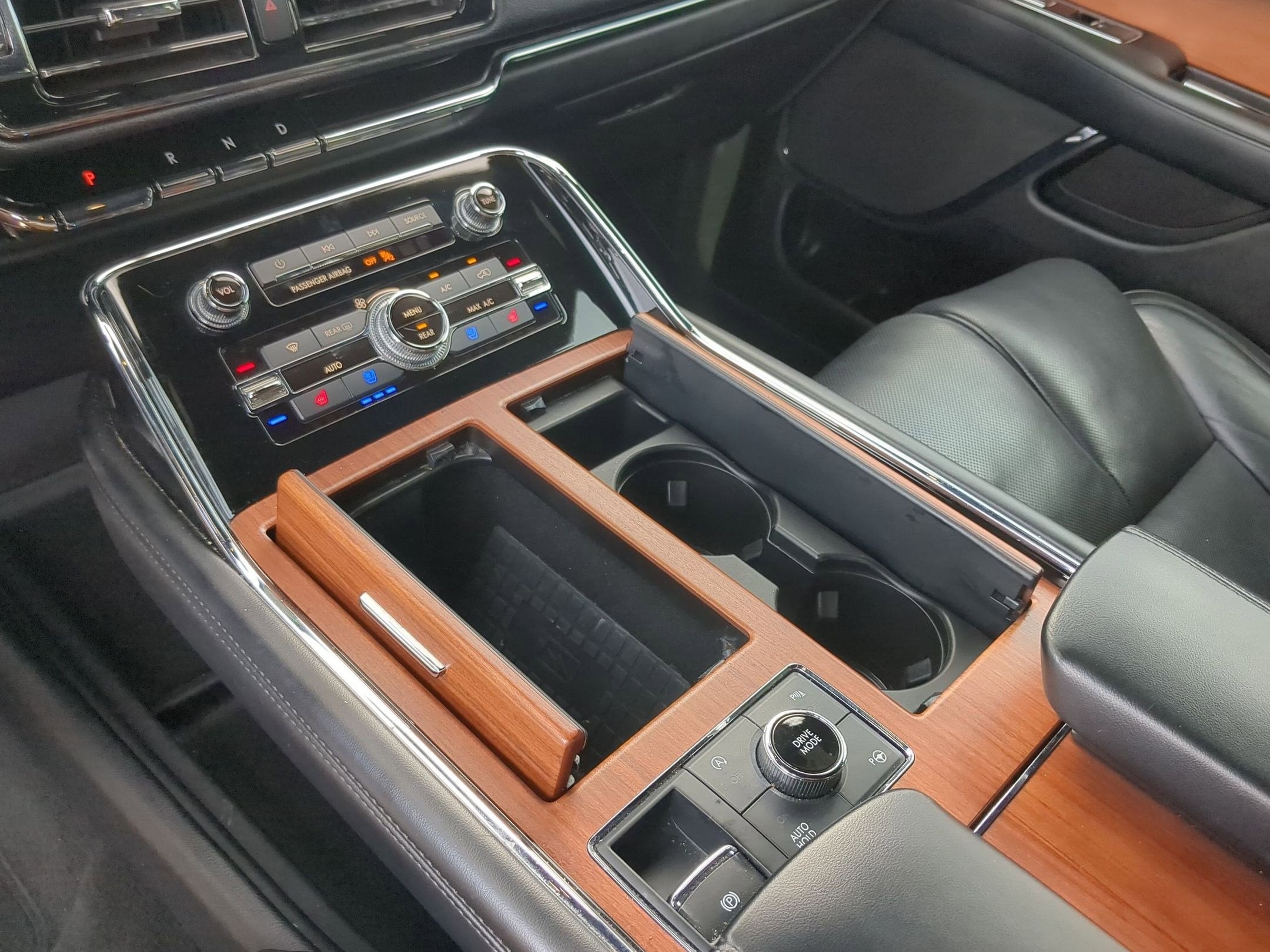 2019 Lincoln Navigator Select