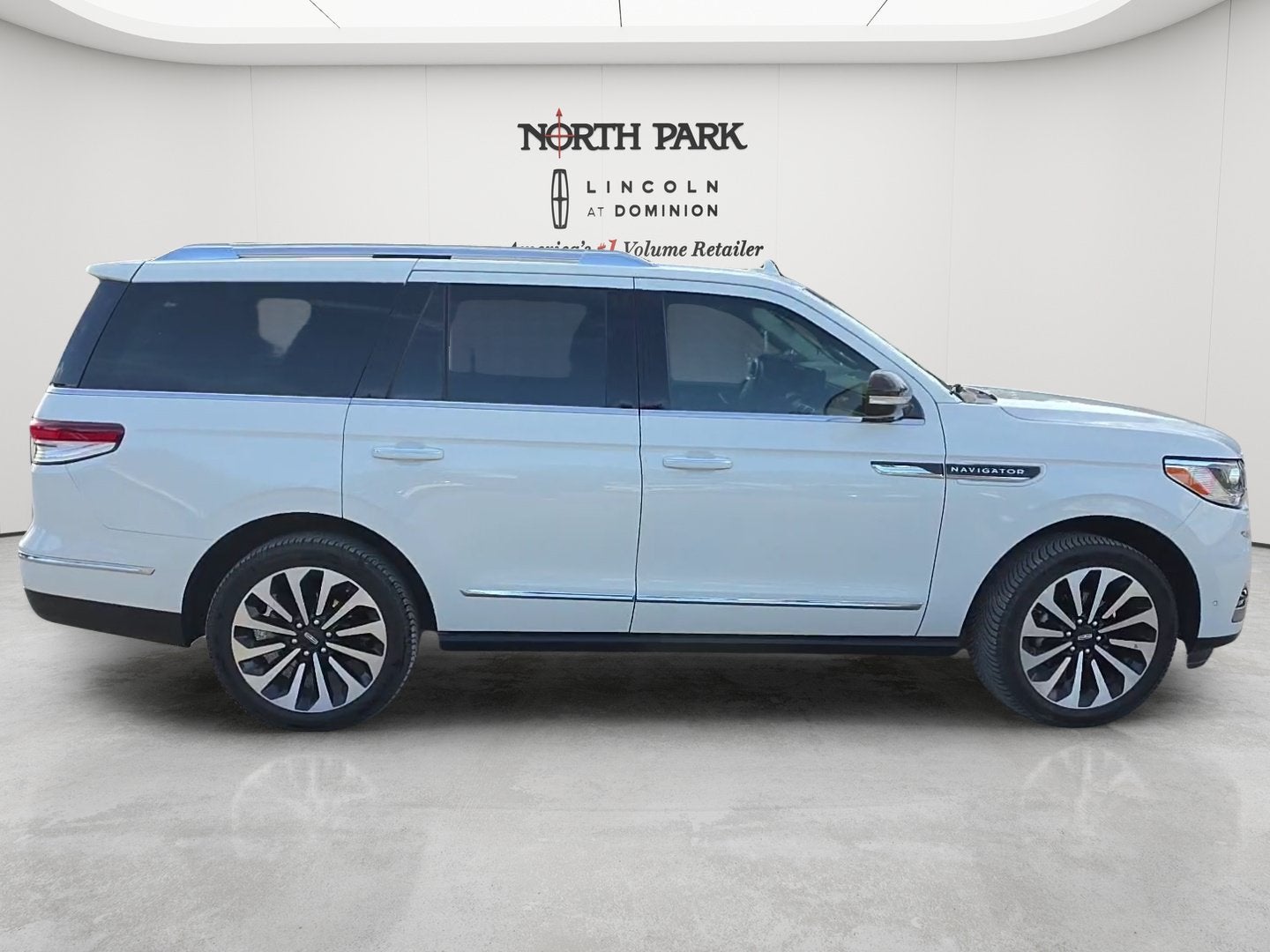 2024 Lincoln Navigator Reserve