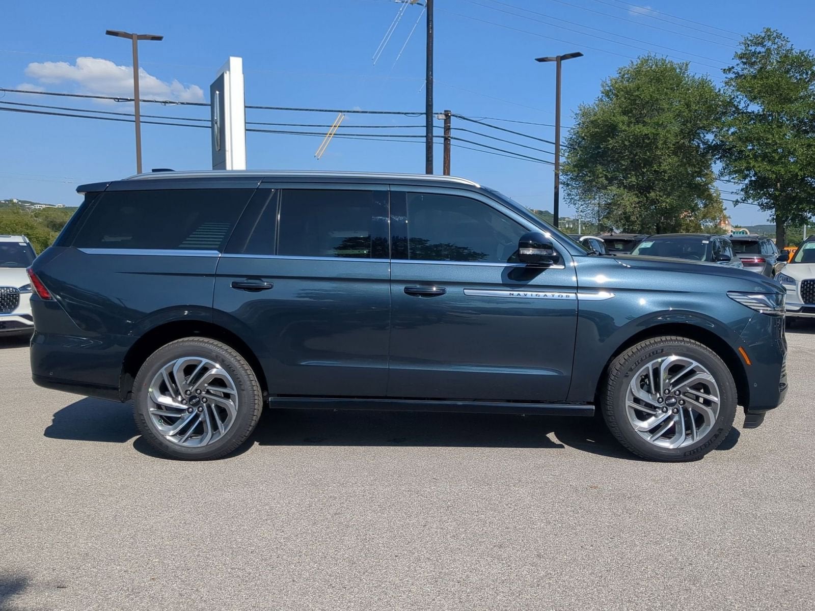 2025 Lincoln Navigator Reserve