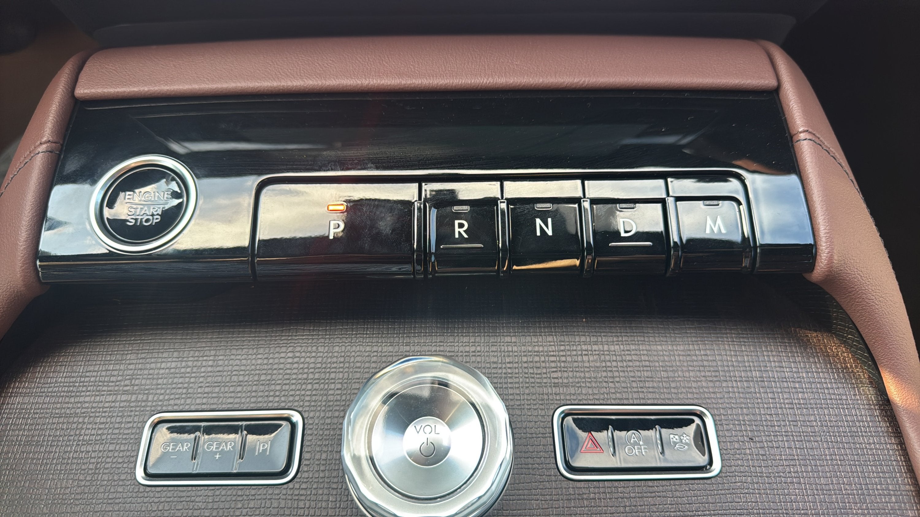 2027 Lincoln Navigator Reserve