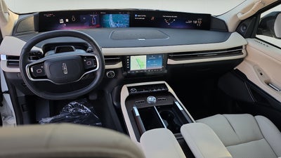 2027 Lincoln Navigator Reserve