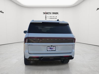 2027 Lincoln Navigator Reserve