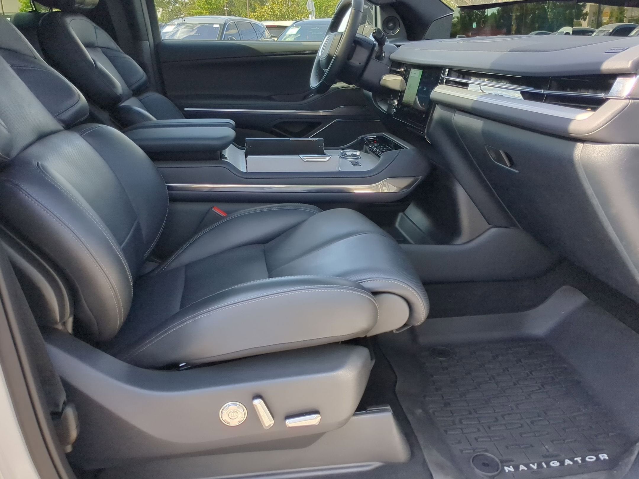 2025 Lincoln Navigator *Custom Wrap* Reserve