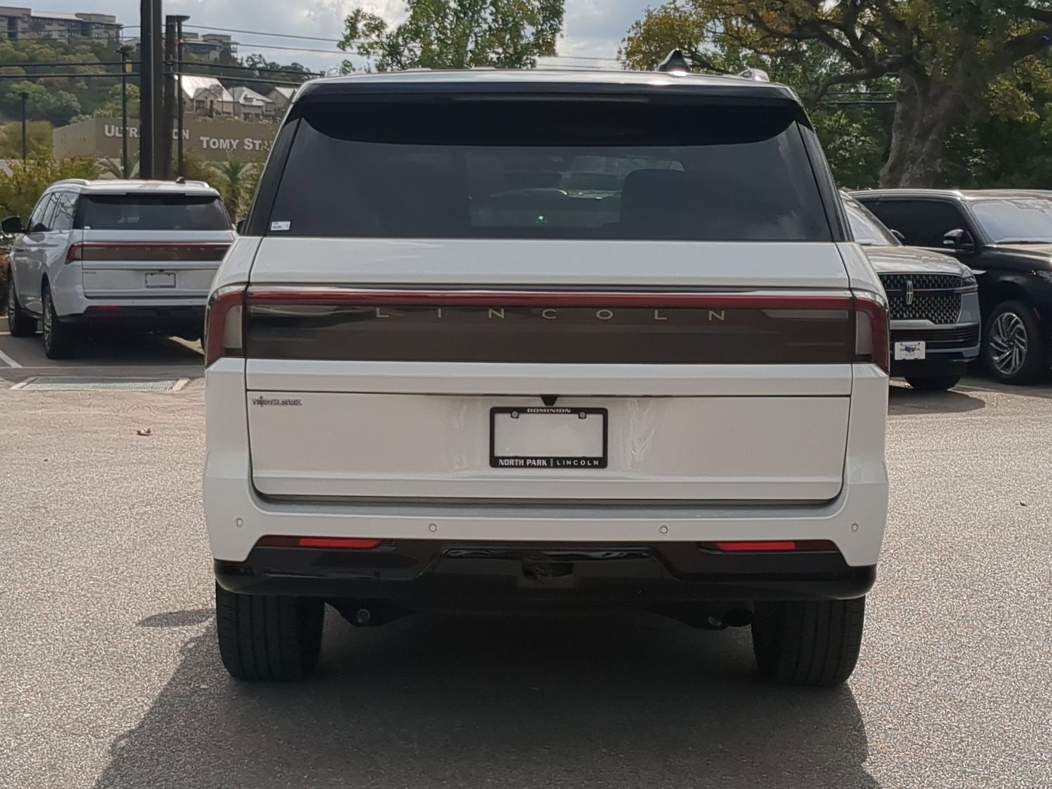 2025 Lincoln Navigator *Custom Wrap* Reserve