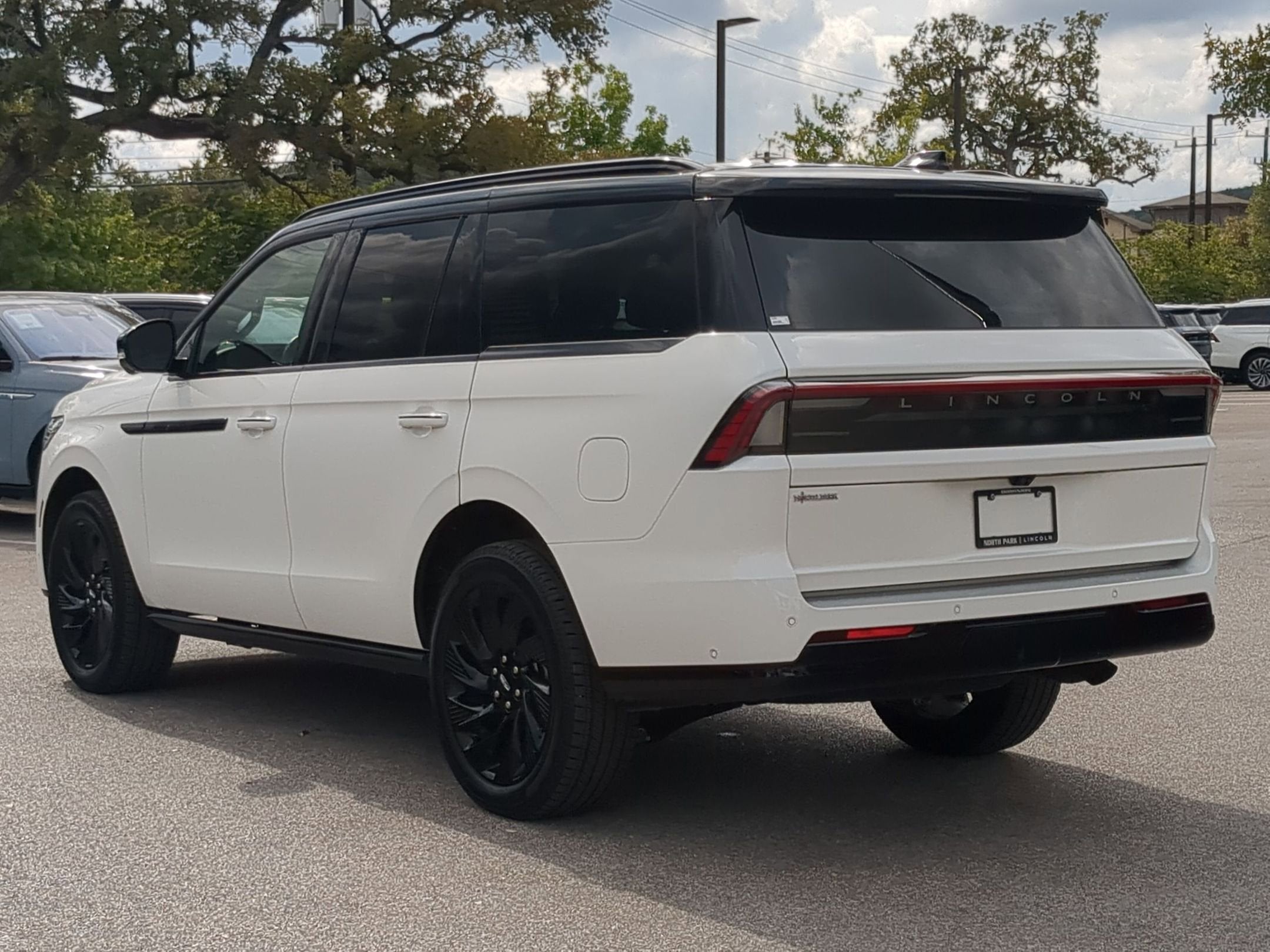 2025 Lincoln Navigator *Custom Wrap* Reserve