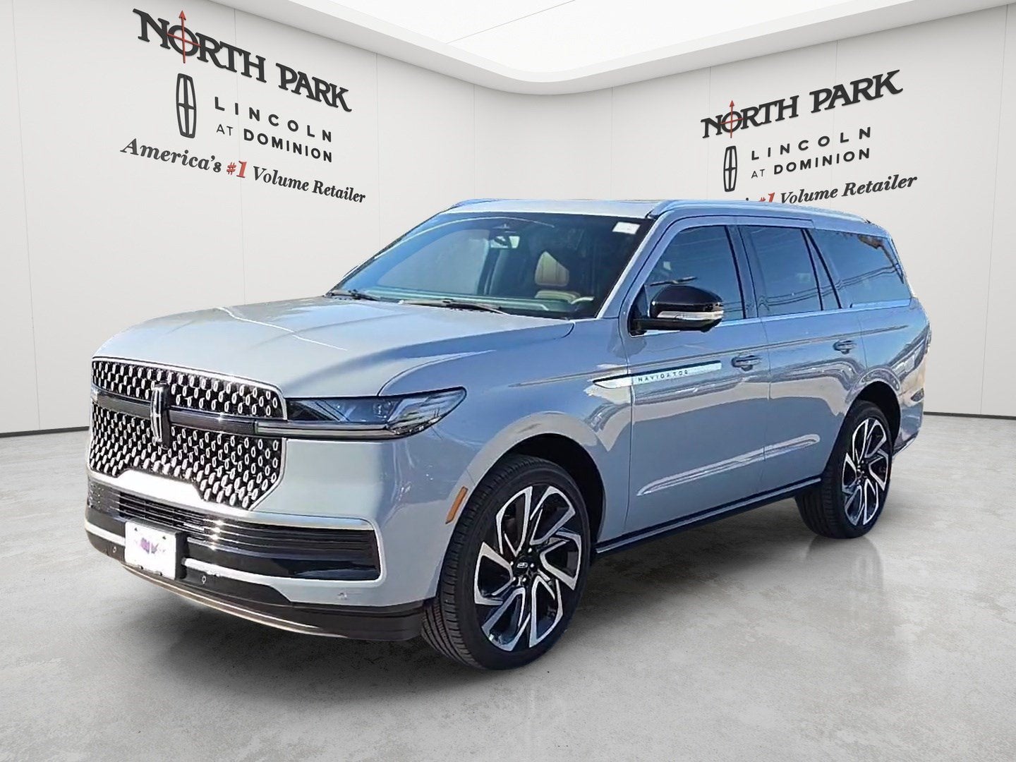 2027 Lincoln Navigator