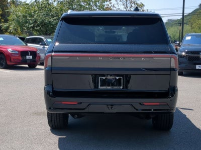 2025 Lincoln Navigator Reserve