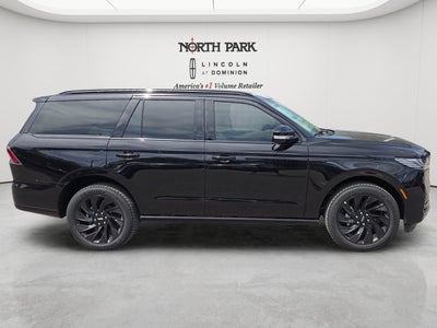 2027 Lincoln Navigator Reserve