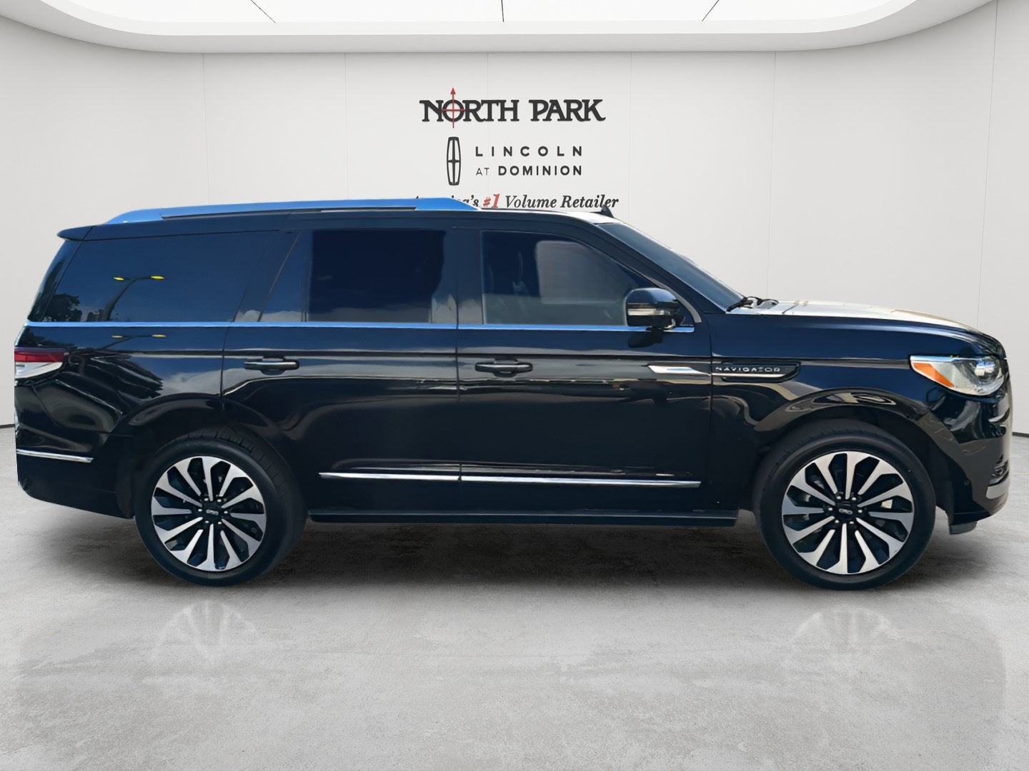 2023 Lincoln Navigator Reserve
