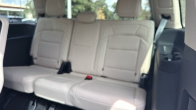 2027 Lincoln Navigator Reserve