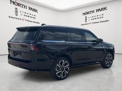 2027 Lincoln Navigator Reserve