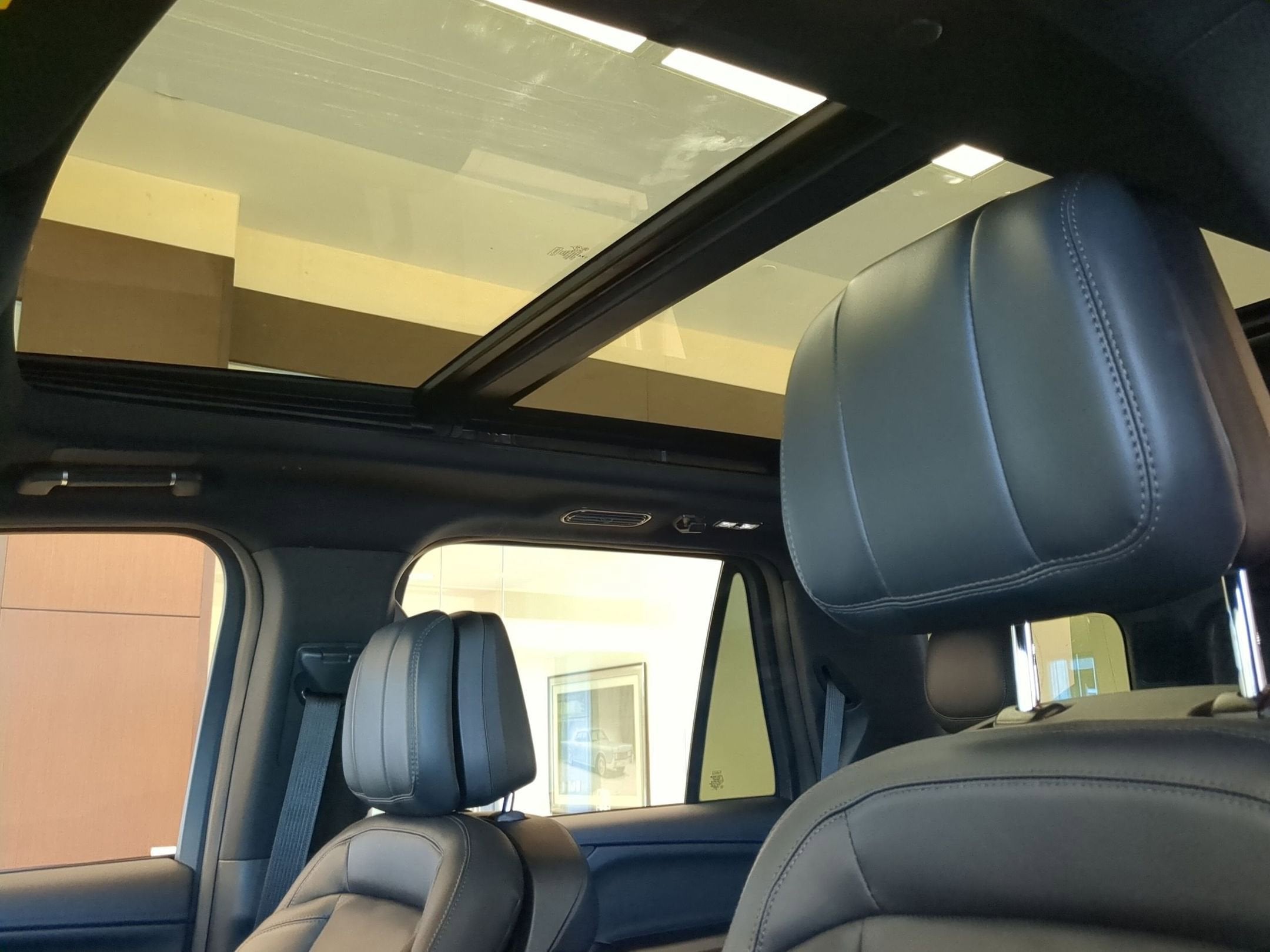 2025 Lincoln *Custom Wrap Navigator Reserve